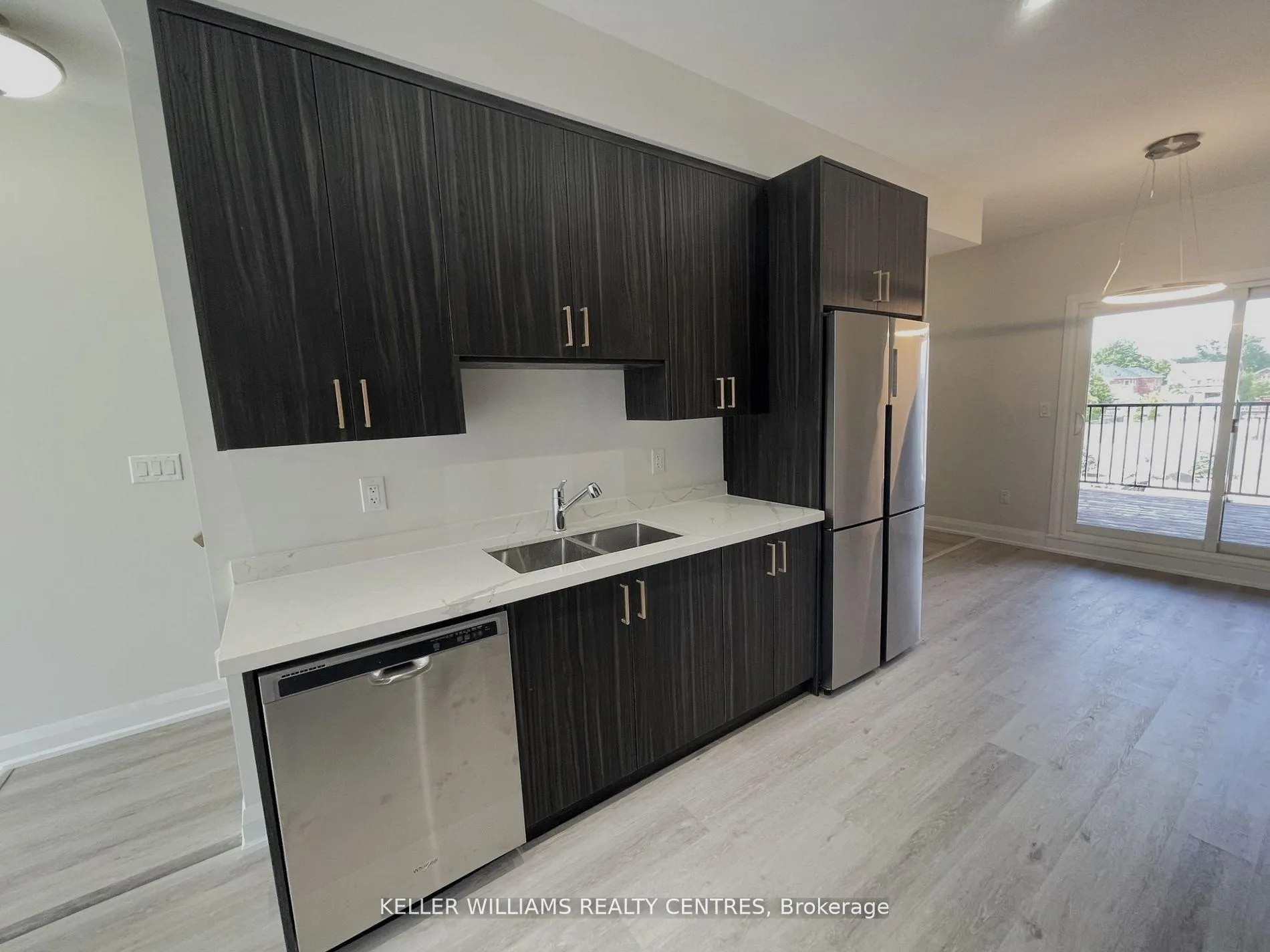 Photo 13 of 450 Veterans Drive, Barrie, Holly — HOMEH