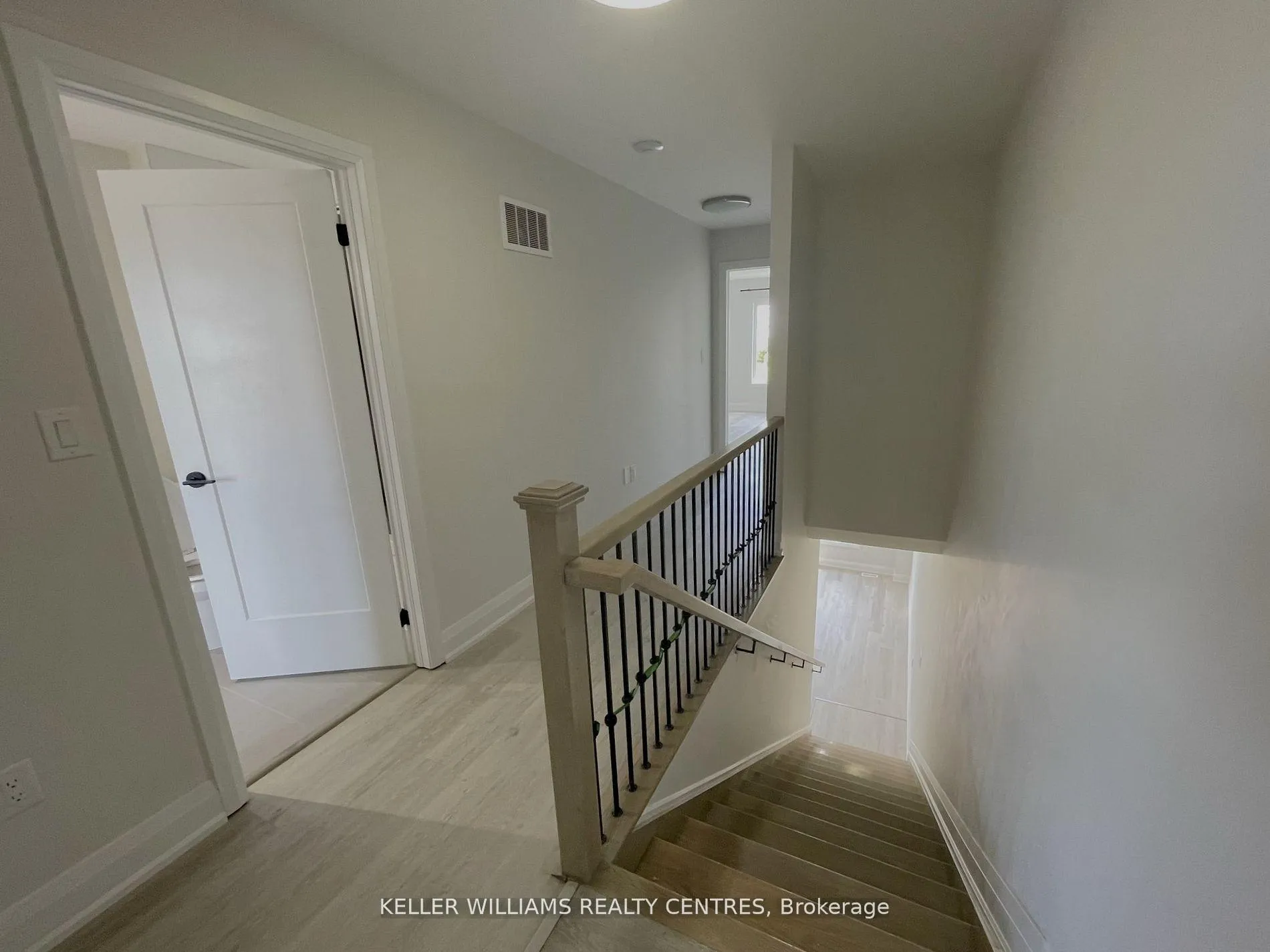Photo 15 of 450 Veterans Drive, Barrie, Holly — HOMEH