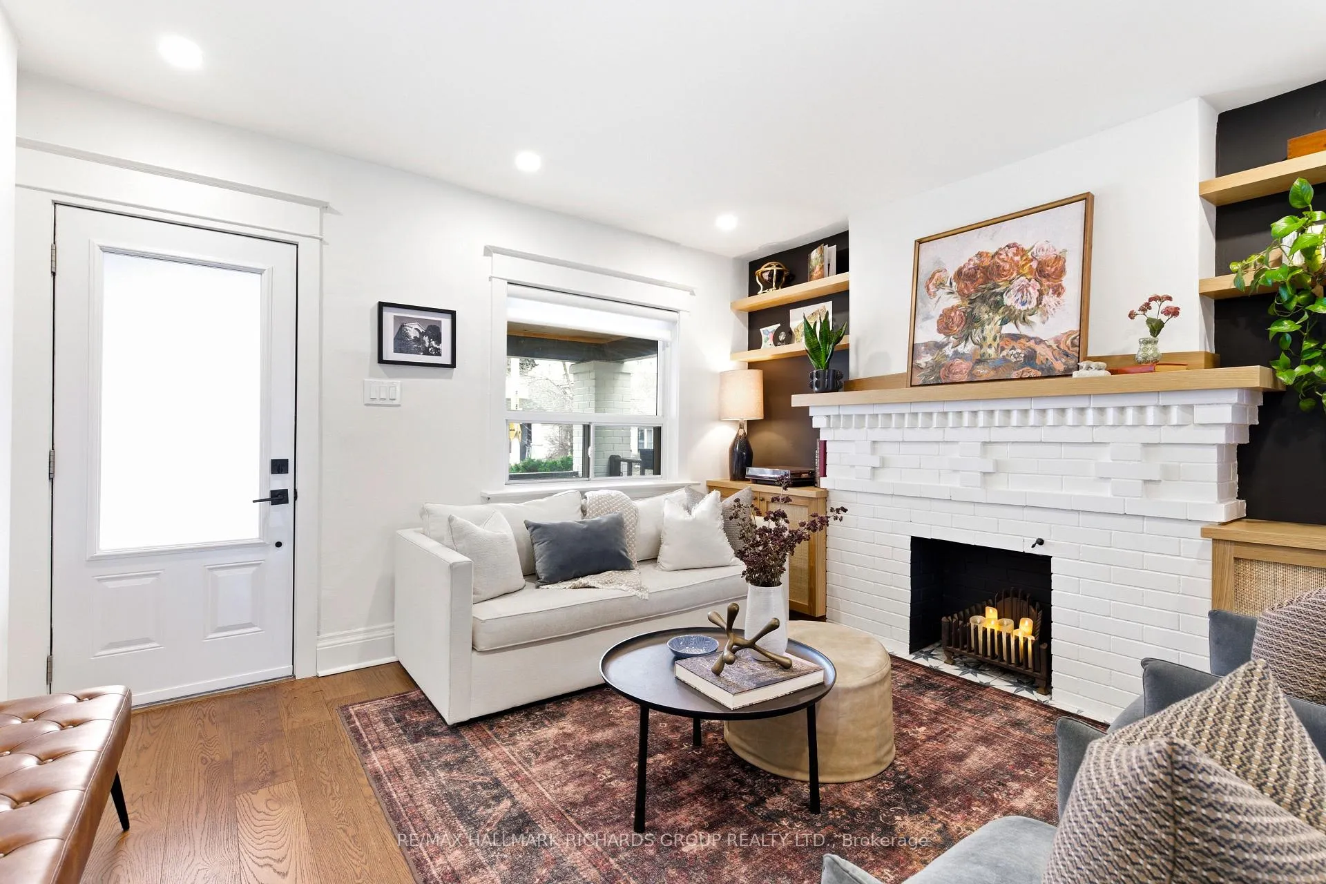 Photo 2 of 45 Devon Road, Toronto, East End-Danforth — HOMEH
