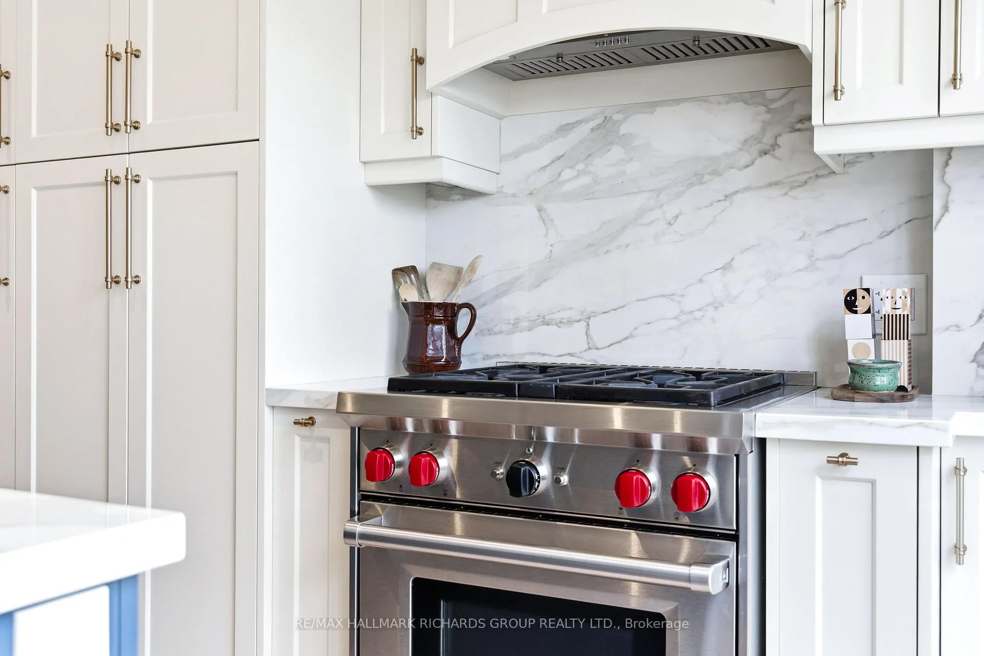 Photo 13 of 45 Devon Road, Toronto, East End-Danforth — HOMEH