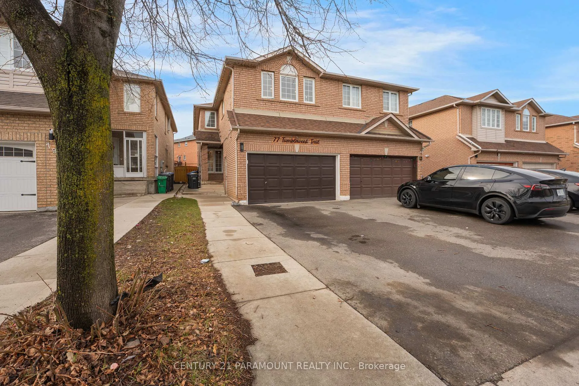 Photo 2 of 77 Tumbleweed Trail, Brampton, Fletcher's Creek South — HOMEH