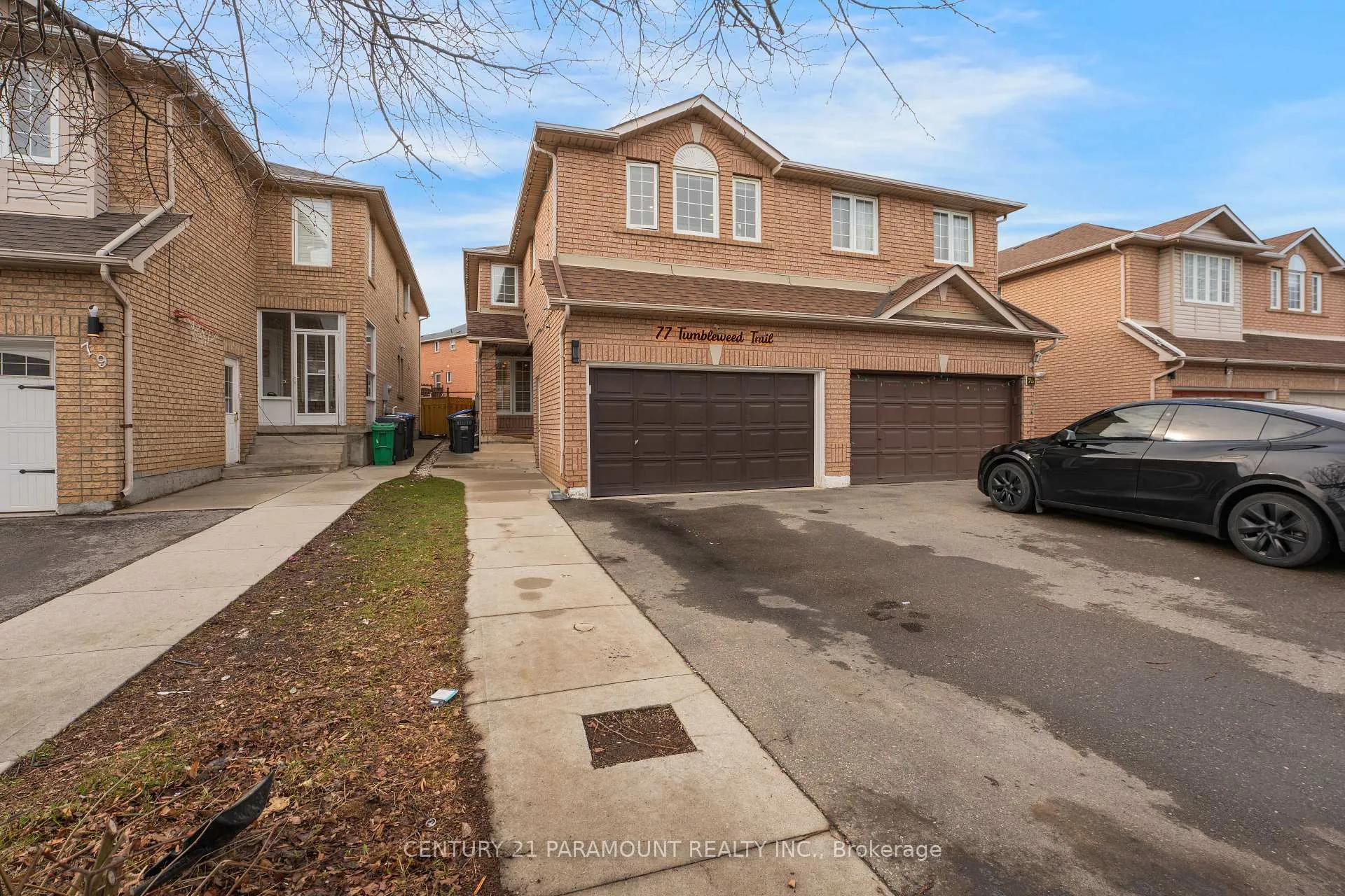 Photo 3 of 77 Tumbleweed Trail, Brampton, Fletcher's Creek South — HOMEH