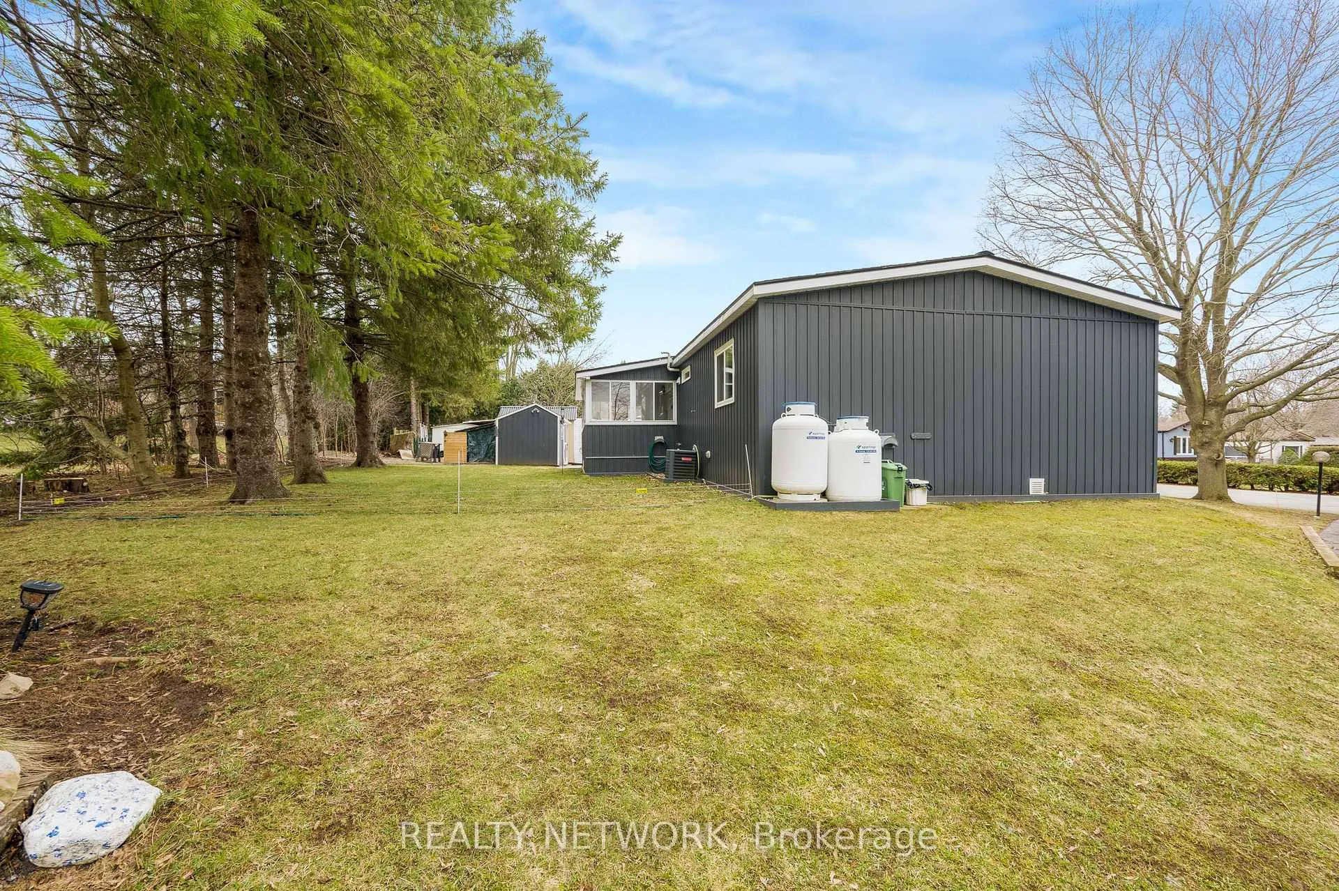 Photo 33 of 157 Maple Crescent, Hamilton, Rural Flamborough — HOMEH