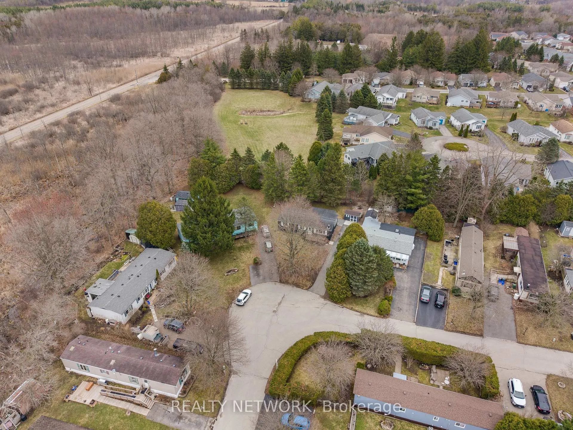 Photo 34 of 157 Maple Crescent, Hamilton, Rural Flamborough — HOMEH