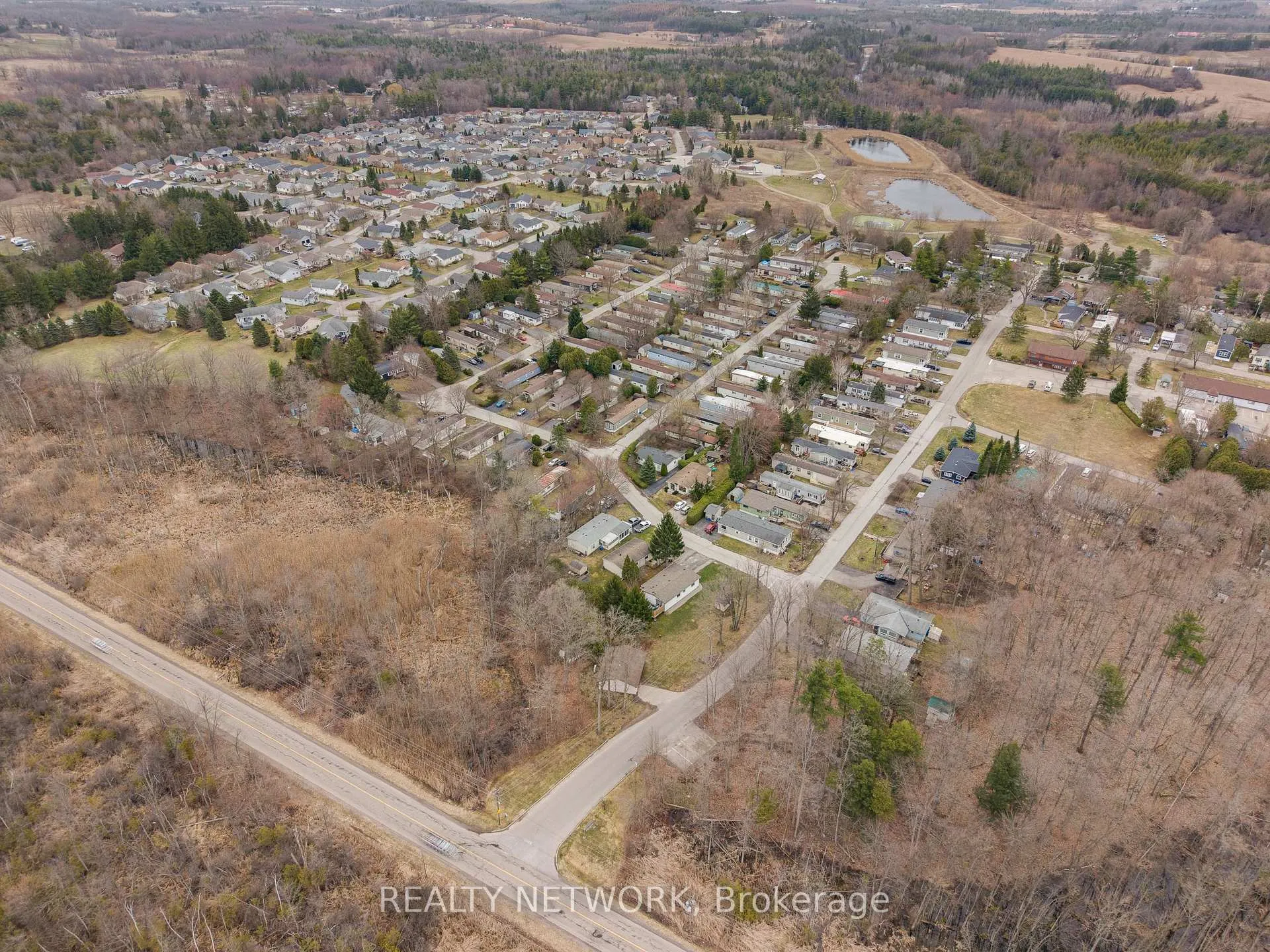 Photo 36 of 157 Maple Crescent, Hamilton, Rural Flamborough — HOMEH
