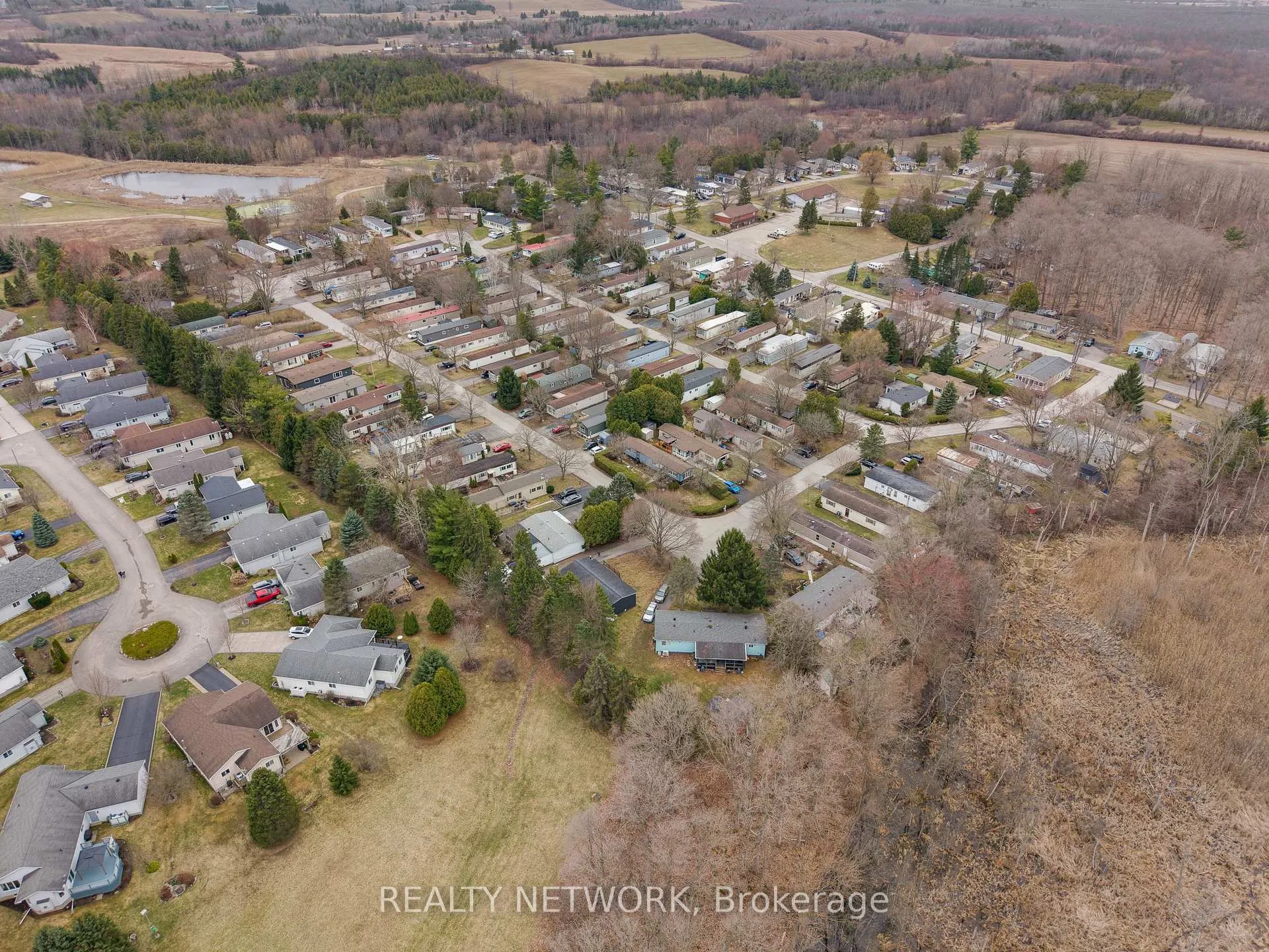 Photo 38 of 157 Maple Crescent, Hamilton, Rural Flamborough — HOMEH