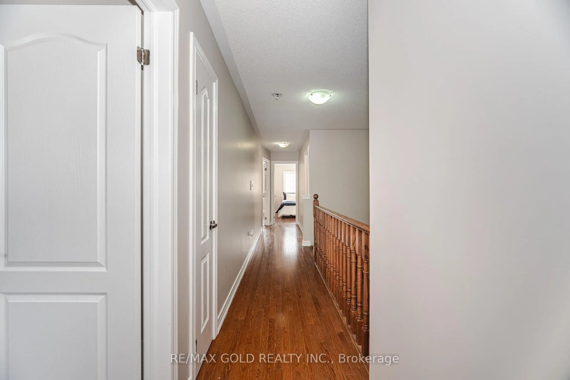 Photo 6 of 11 Seedland Crescent N, Brampton, Sandringham-Wellington — HOMEH