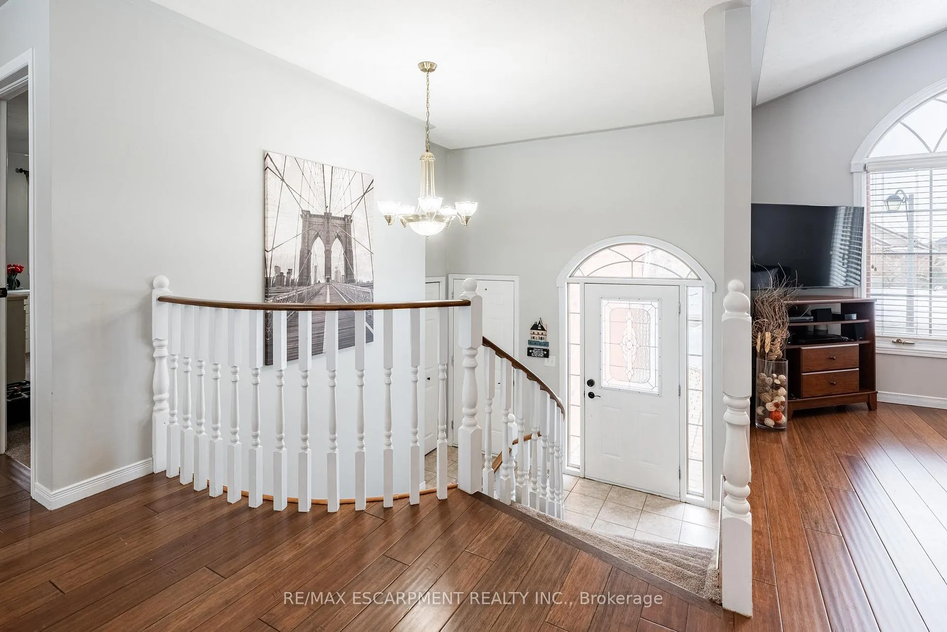 Photo 6 of 62 Mission Road, Brantford, Echo Place — HOMEH