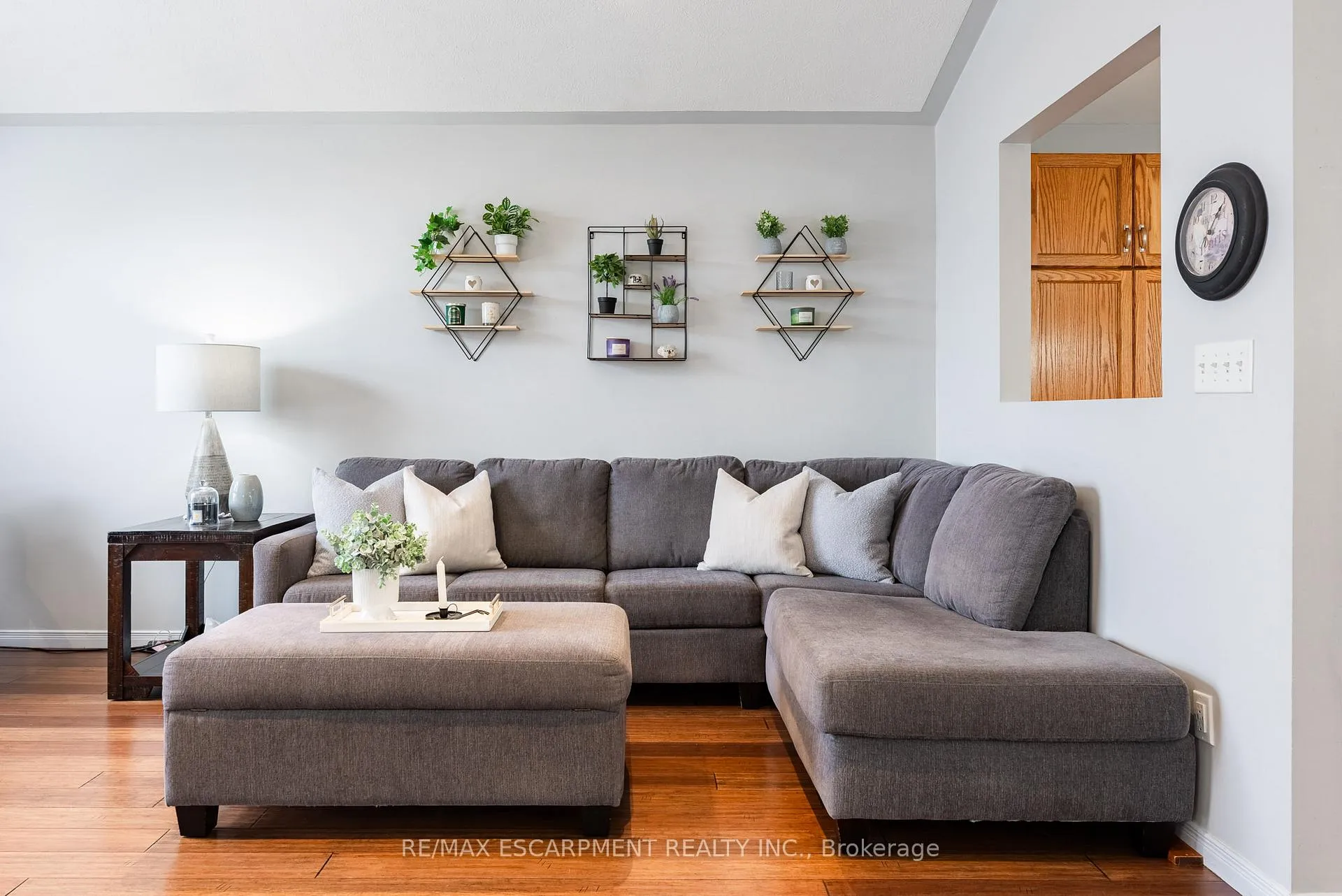 Photo 9 of 62 Mission Road, Brantford, Echo Place — HOMEH