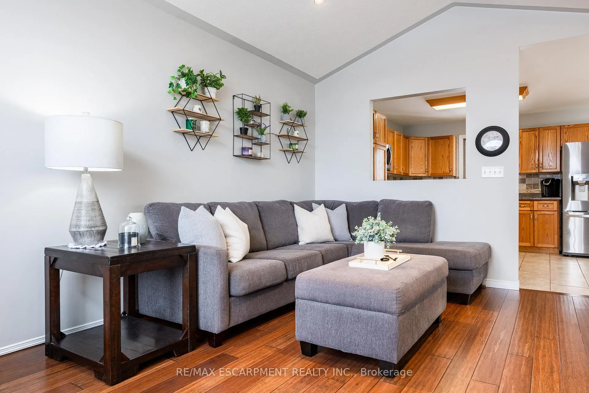 Photo 11 of 62 Mission Road, Brantford, Echo Place — HOMEH