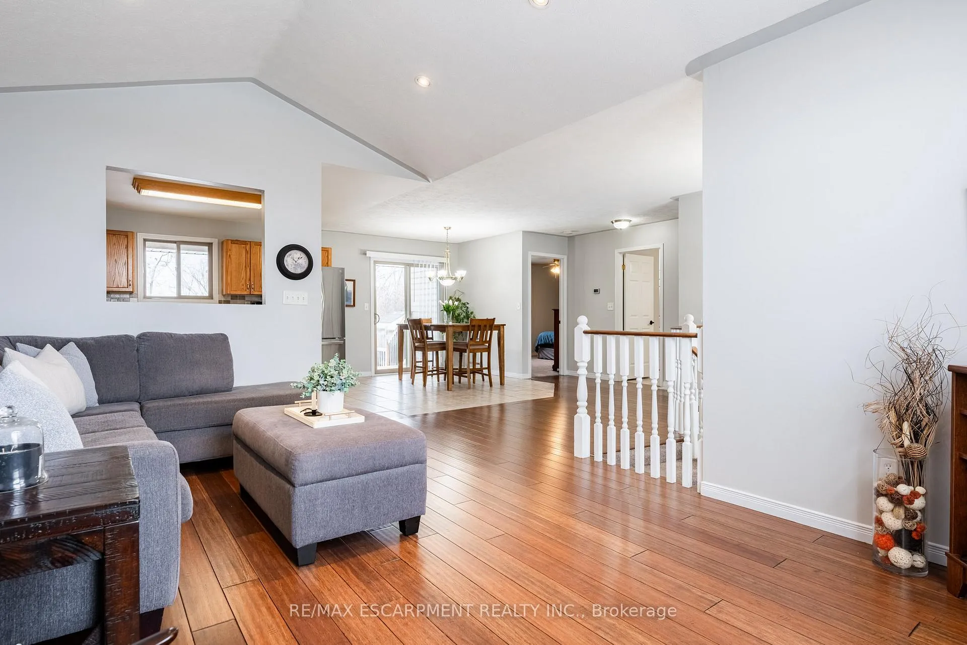 Photo 12 of 62 Mission Road, Brantford, Echo Place — HOMEH