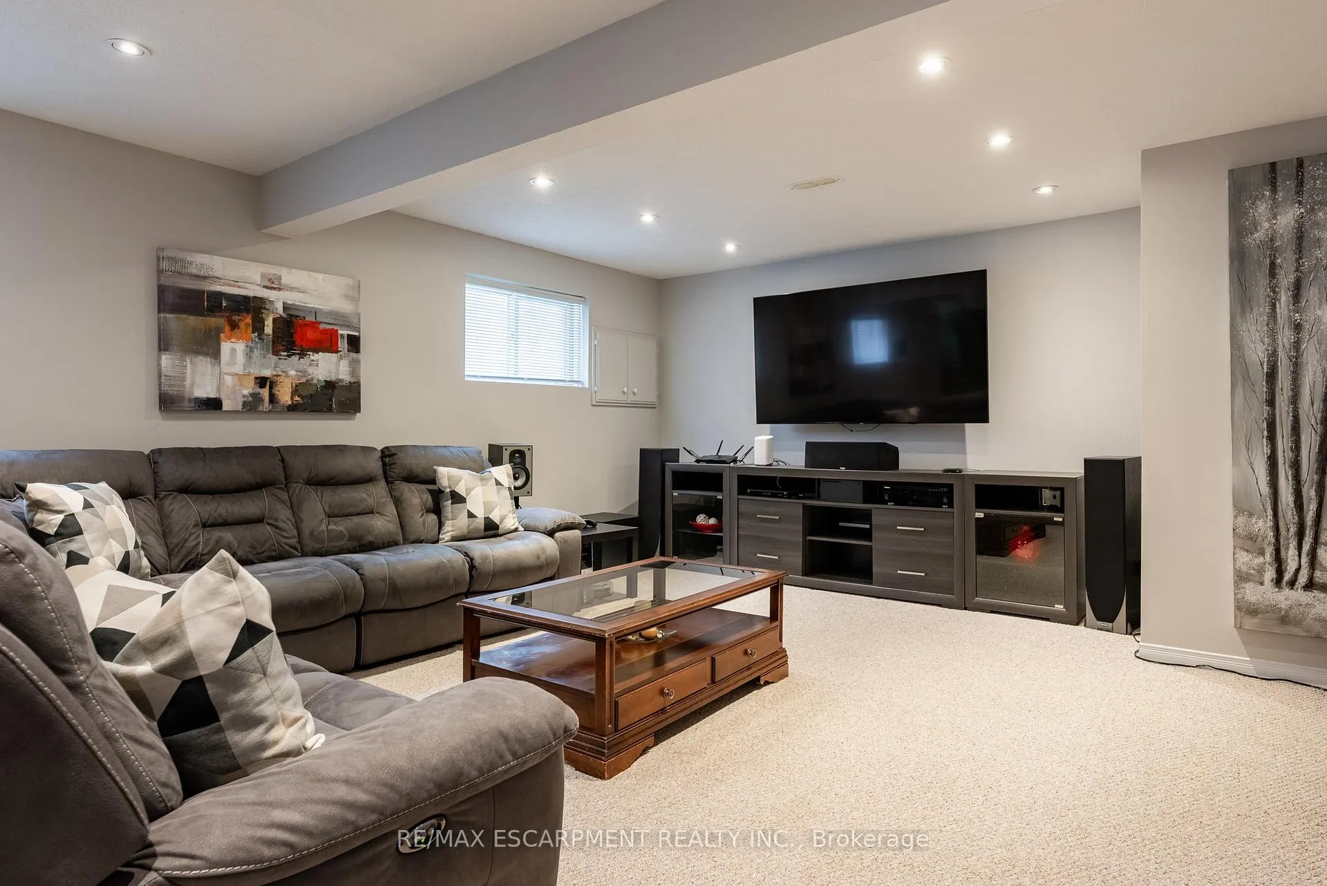 Photo 27 of 62 Mission Road, Brantford, Echo Place — HOMEH