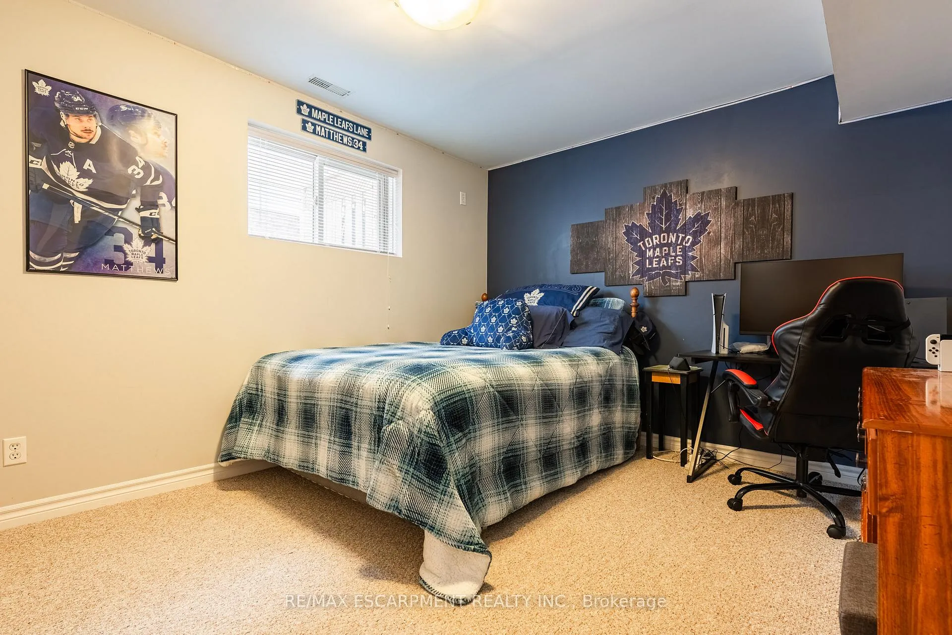 Photo 32 of 62 Mission Road, Brantford, Echo Place — HOMEH