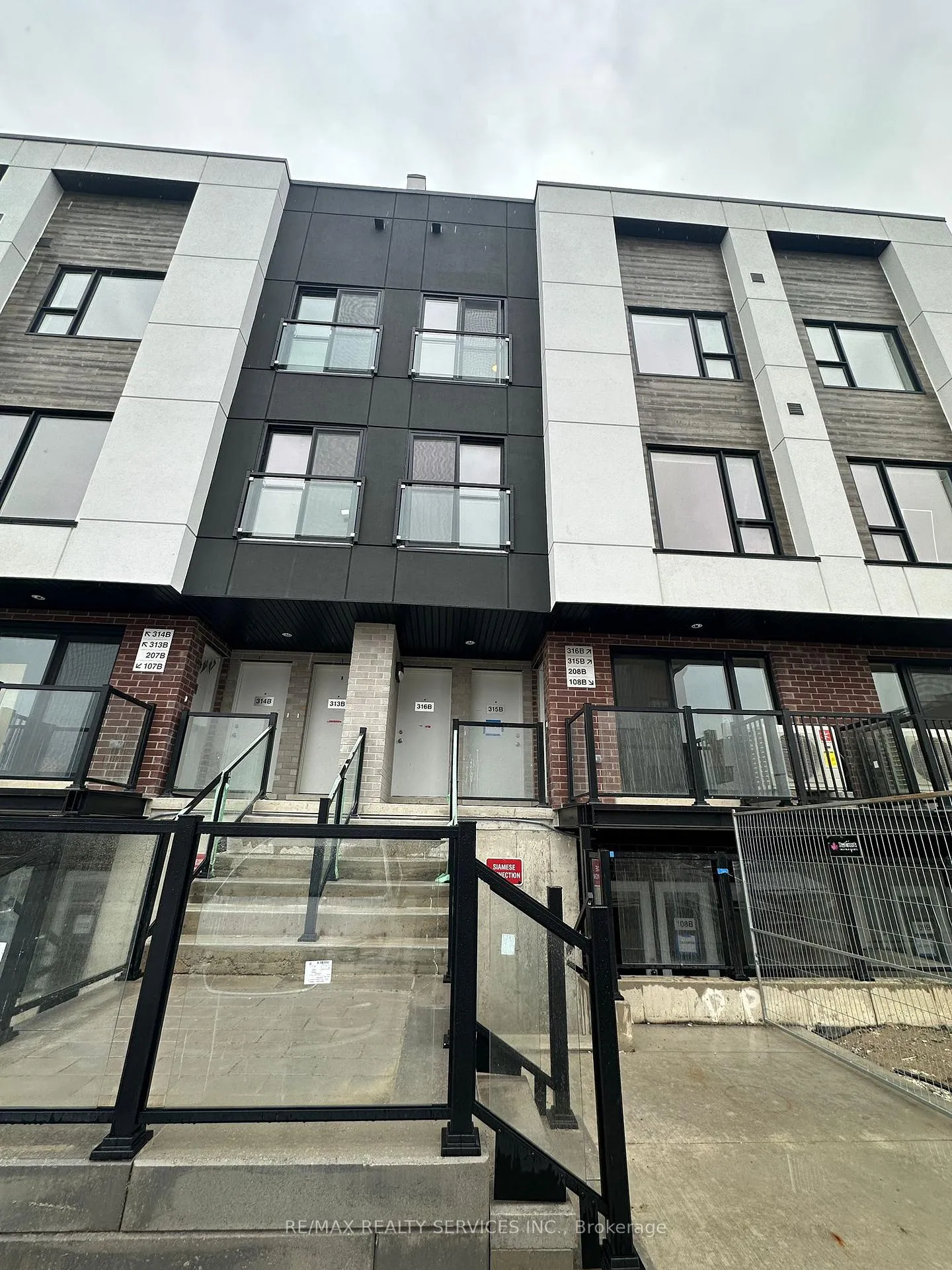 Photo 1 of Unit 315B, 16 Melbourne Avenue, St. Catharines, E. Chester — HOMEH