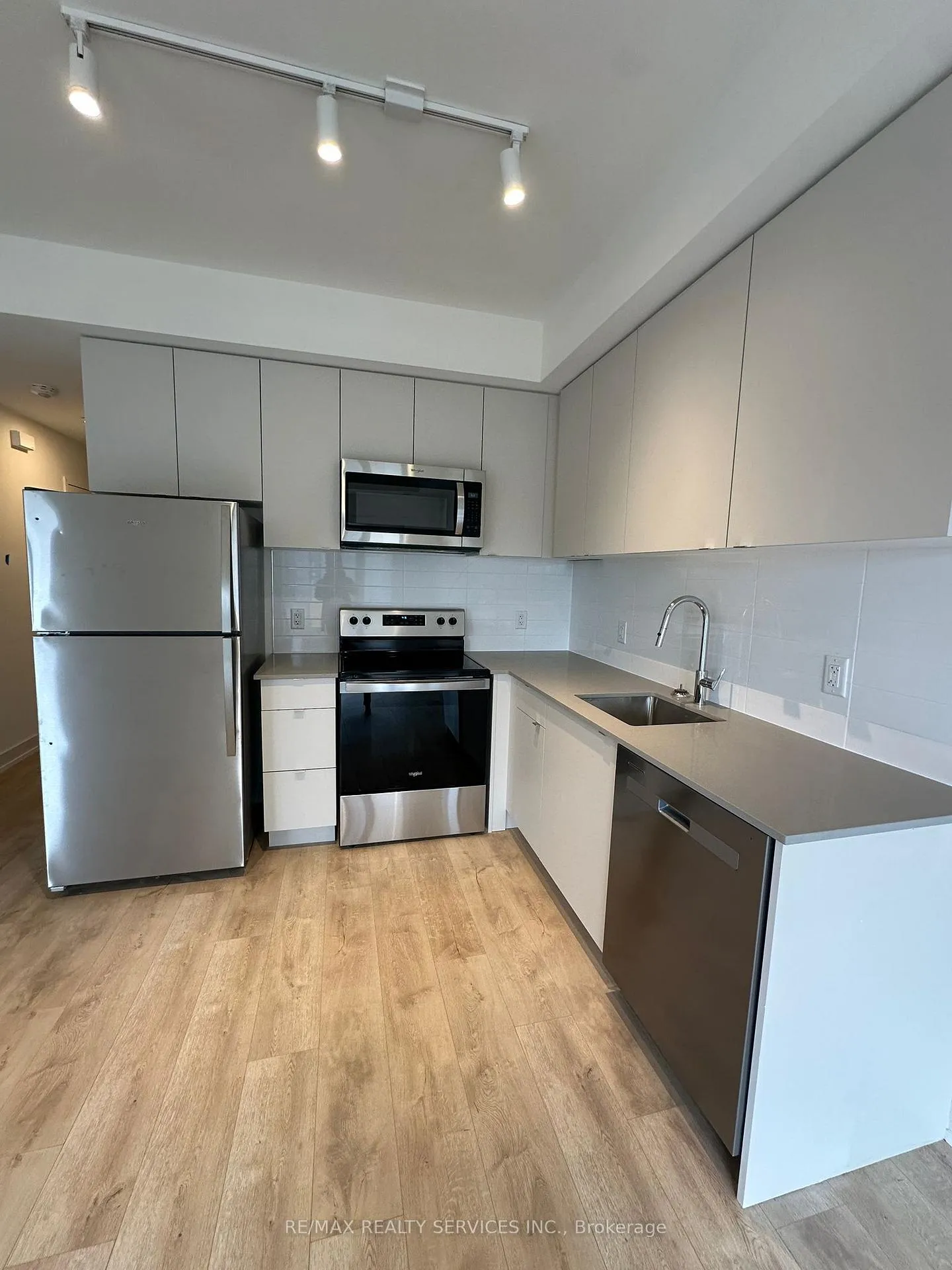Photo 14 of Unit 315B, 16 Melbourne Avenue, St. Catharines, E. Chester — HOMEH