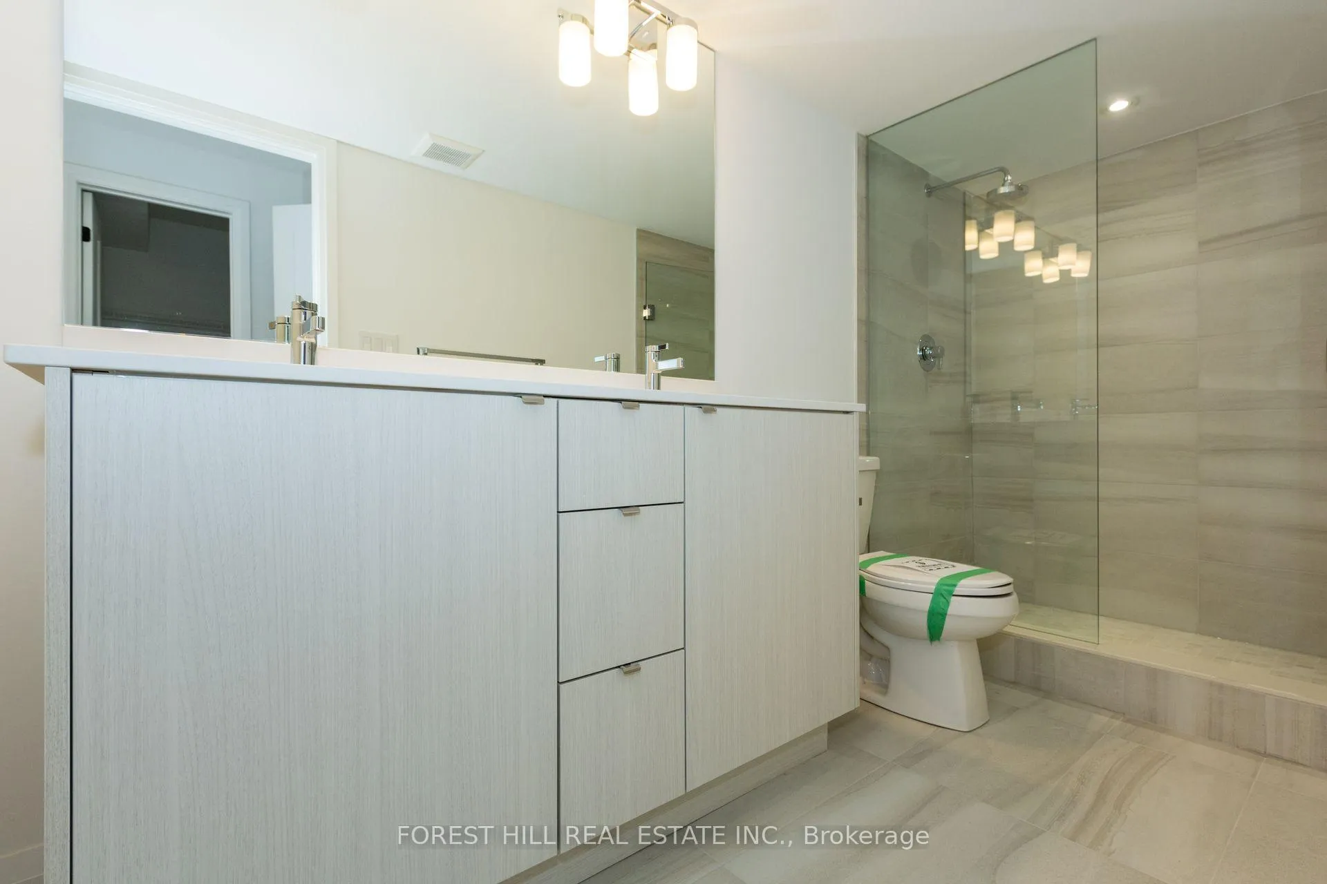 Photo 13 of Unit POTL 55, 138 Alton Crescent, Vaughan, Uplands — HOMEH