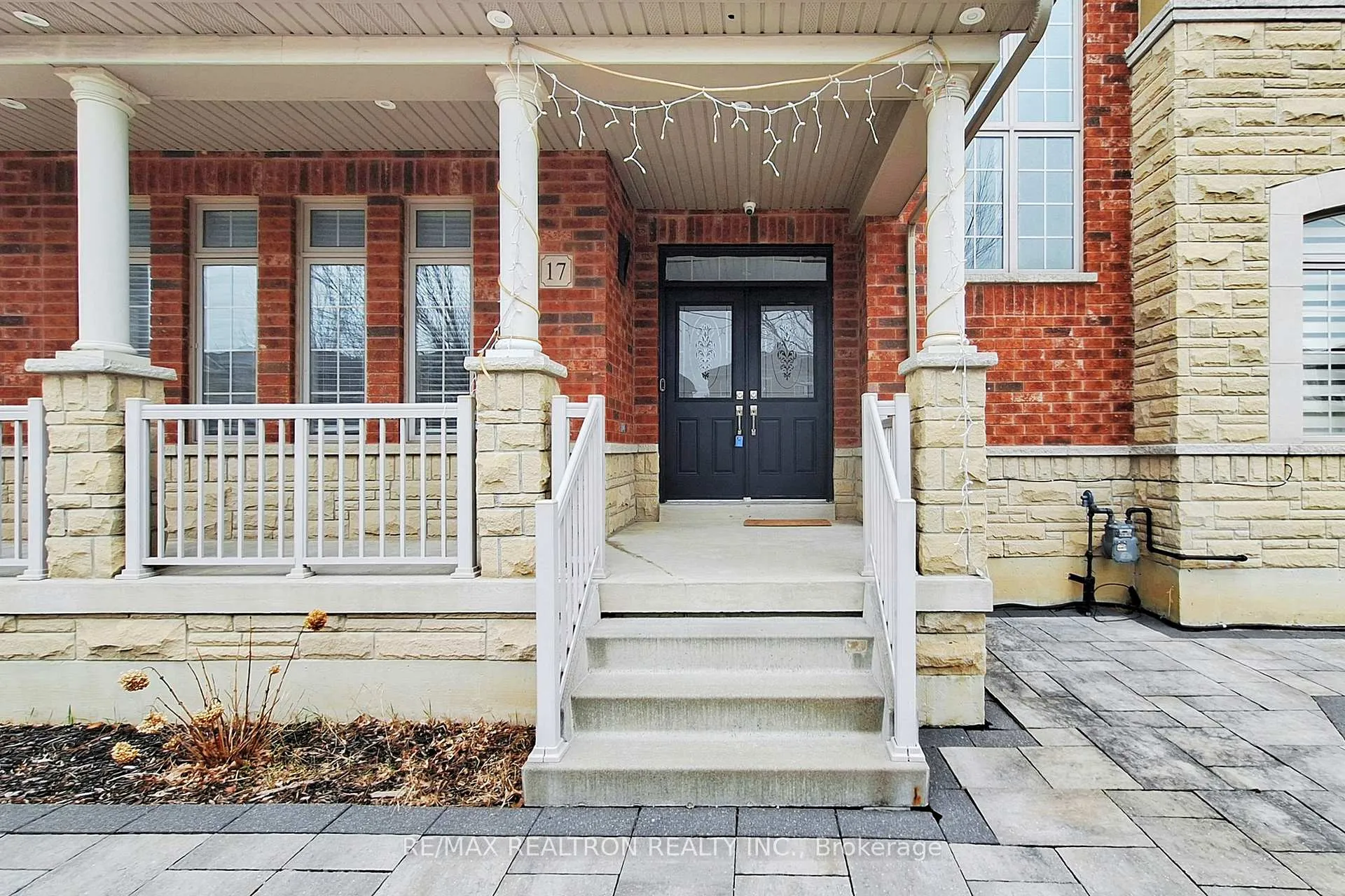 Photo 2 of 17 Delattaye Avenue, Aurora, Bayview Northeast — HOMEH
