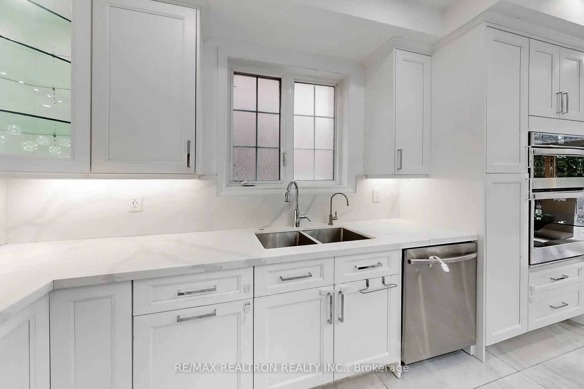 Photo 19 of 17 Delattaye Avenue, Aurora, Bayview Northeast — HOMEH