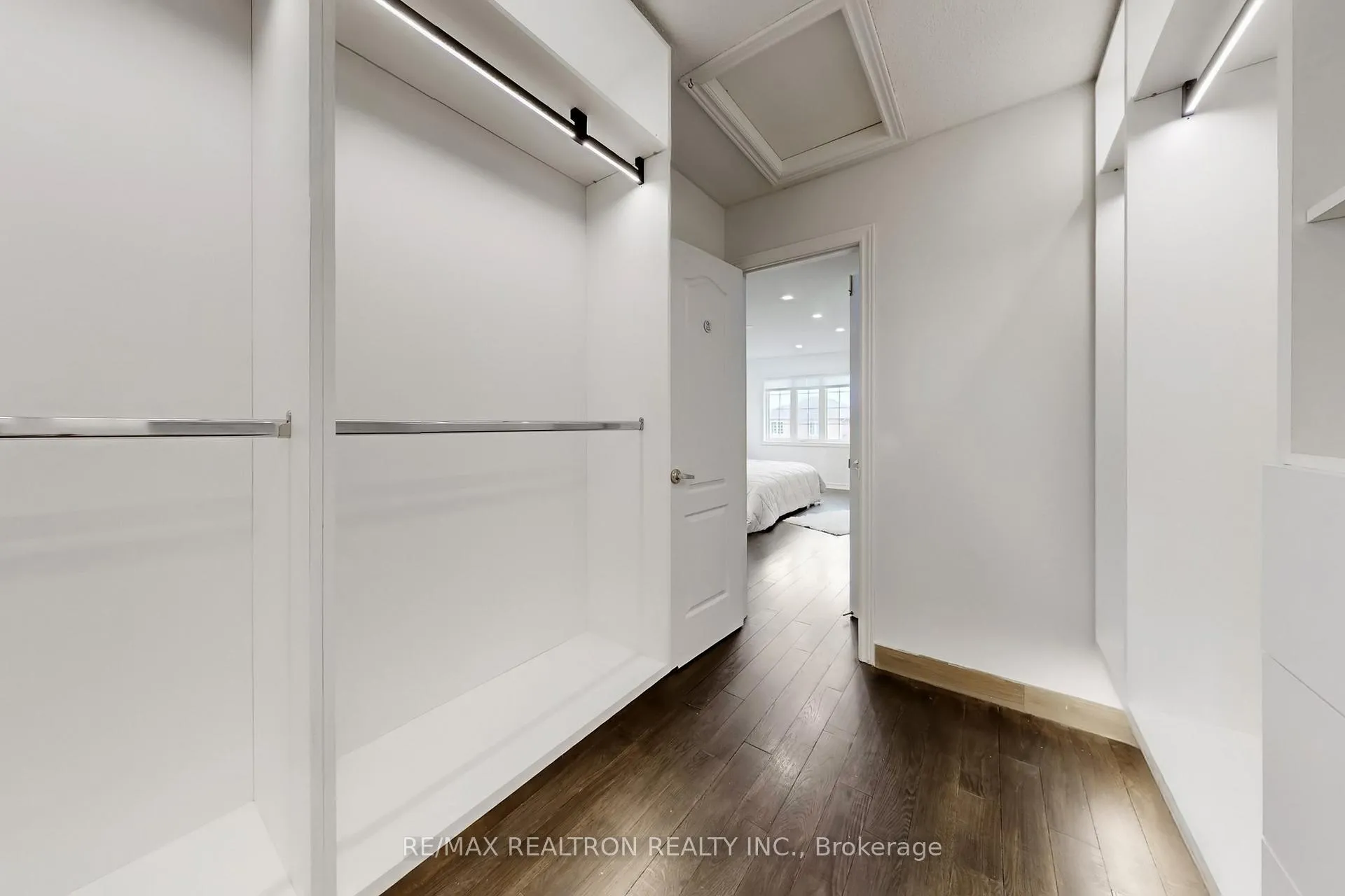 Photo 23 of 17 Delattaye Avenue, Aurora, Bayview Northeast — HOMEH