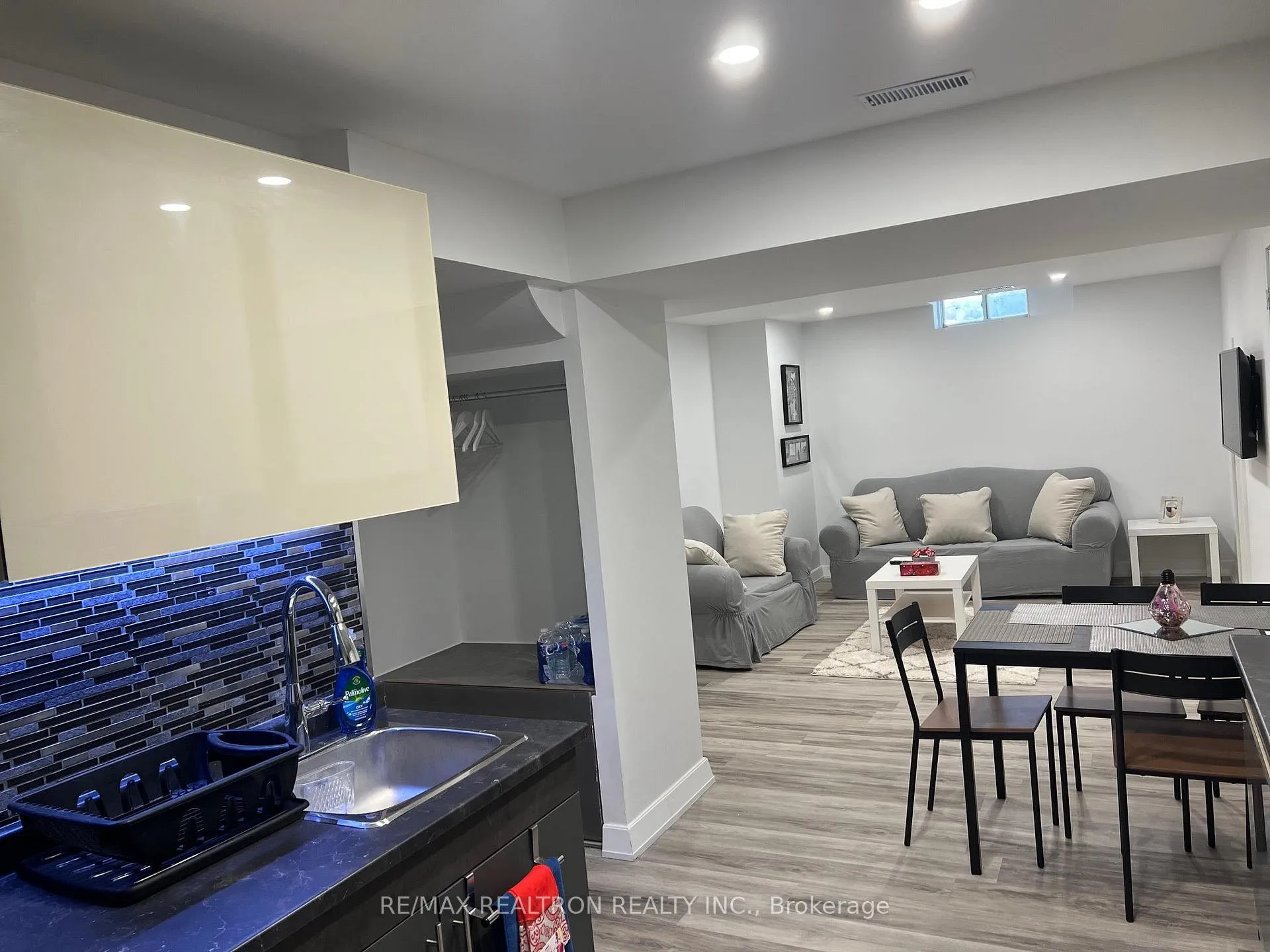 Photo 33 of 17 Delattaye Avenue, Aurora, Bayview Northeast — HOMEH