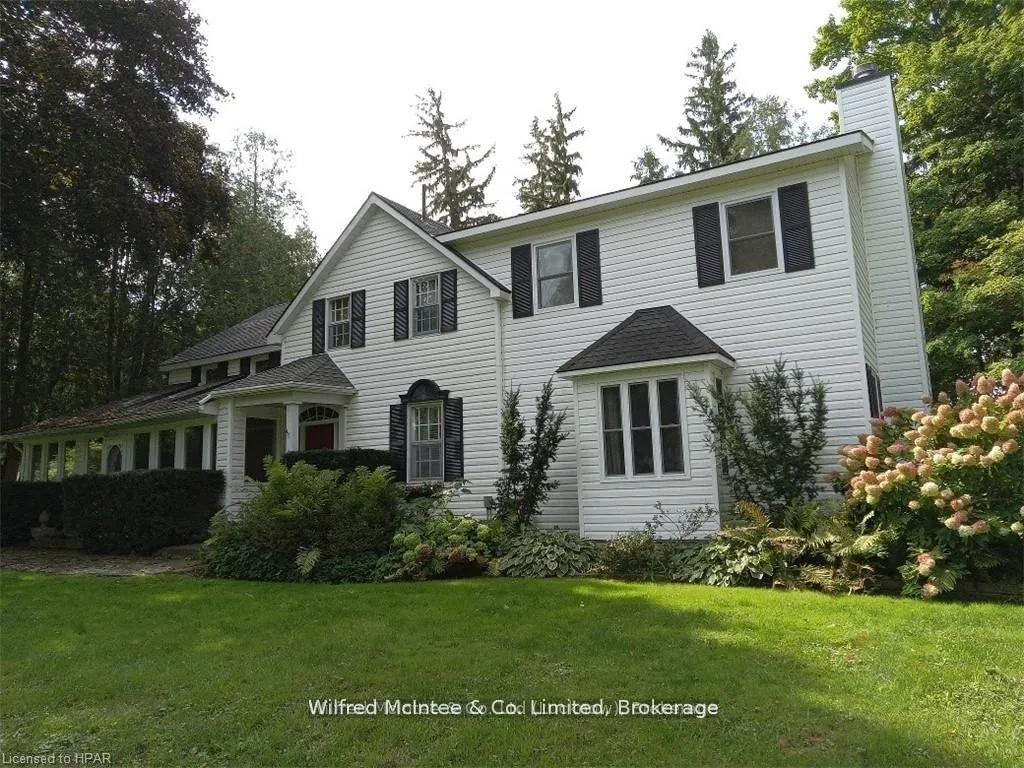 Photo of 83 Duncan Street S