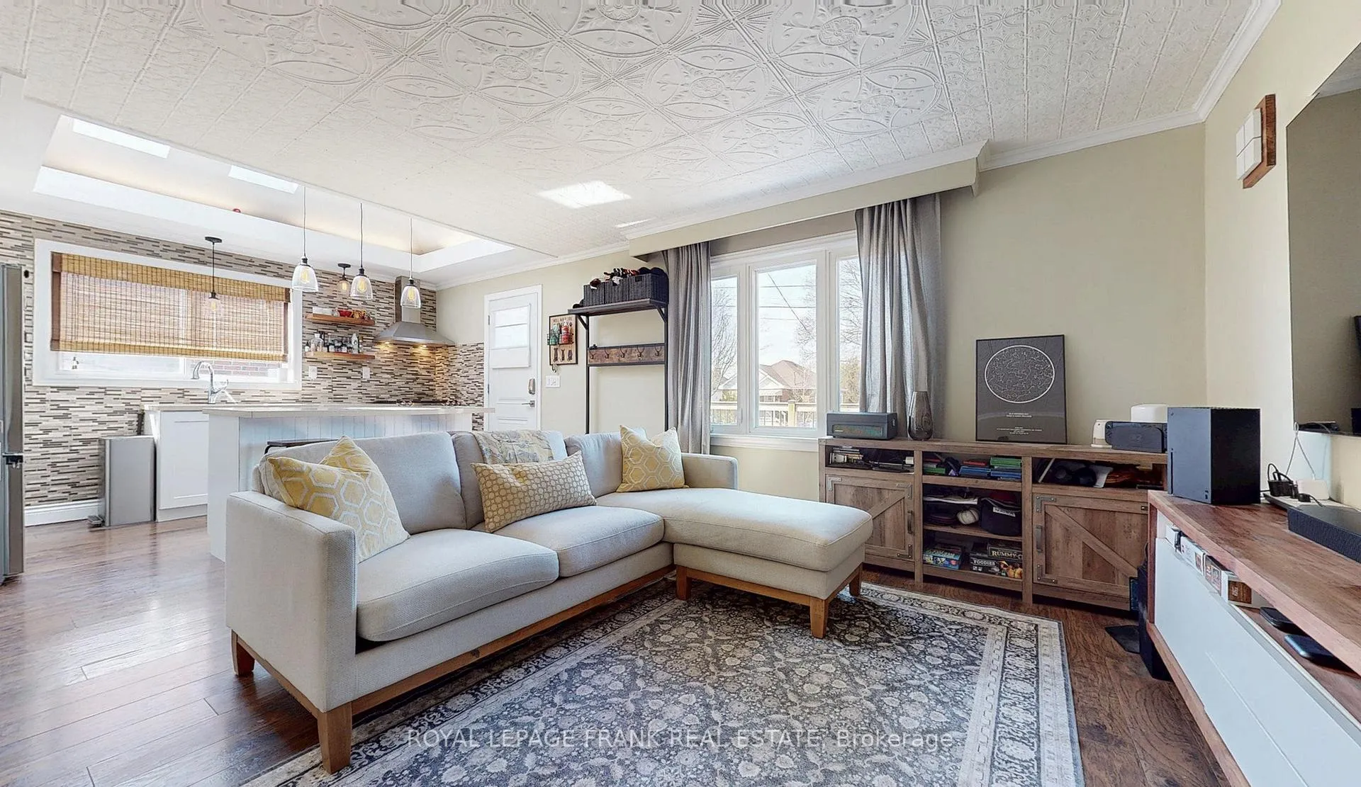 Photo 4 of 229 Hibbert Avenue, Oshawa, Vanier — HOMEH