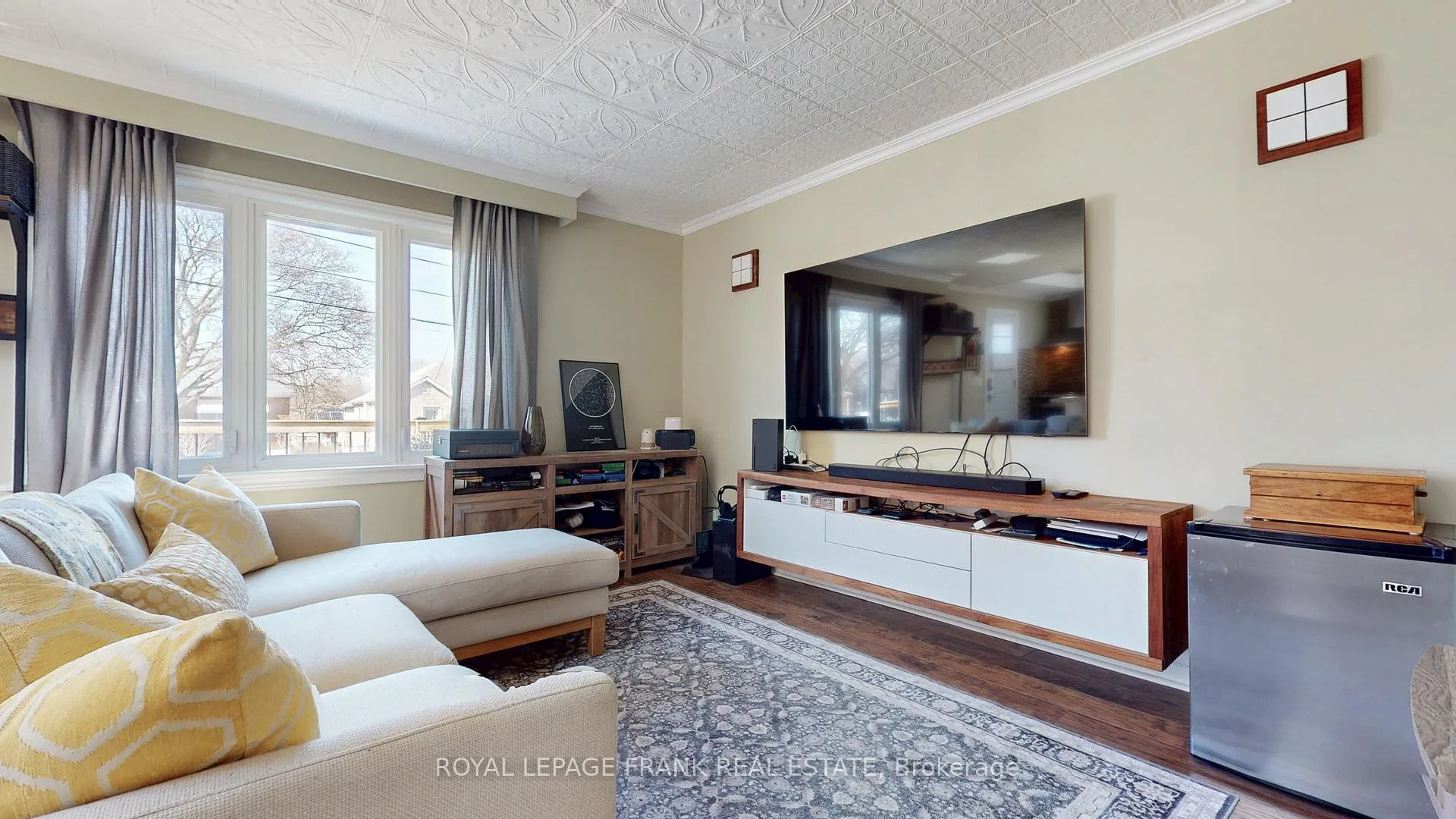Photo 5 of 229 Hibbert Avenue, Oshawa, Vanier — HOMEH