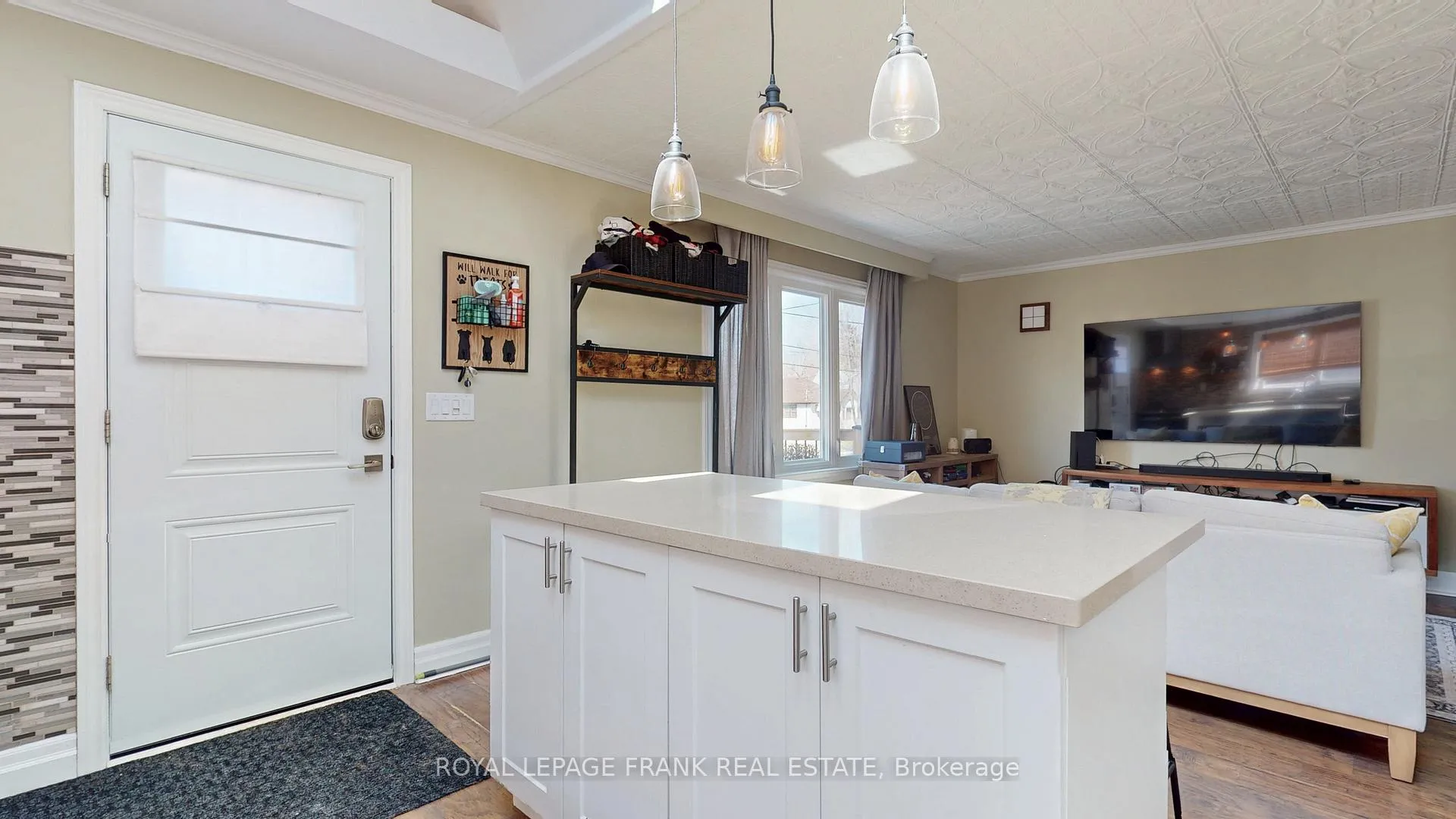 Photo 10 of 229 Hibbert Avenue, Oshawa, Vanier — HOMEH
