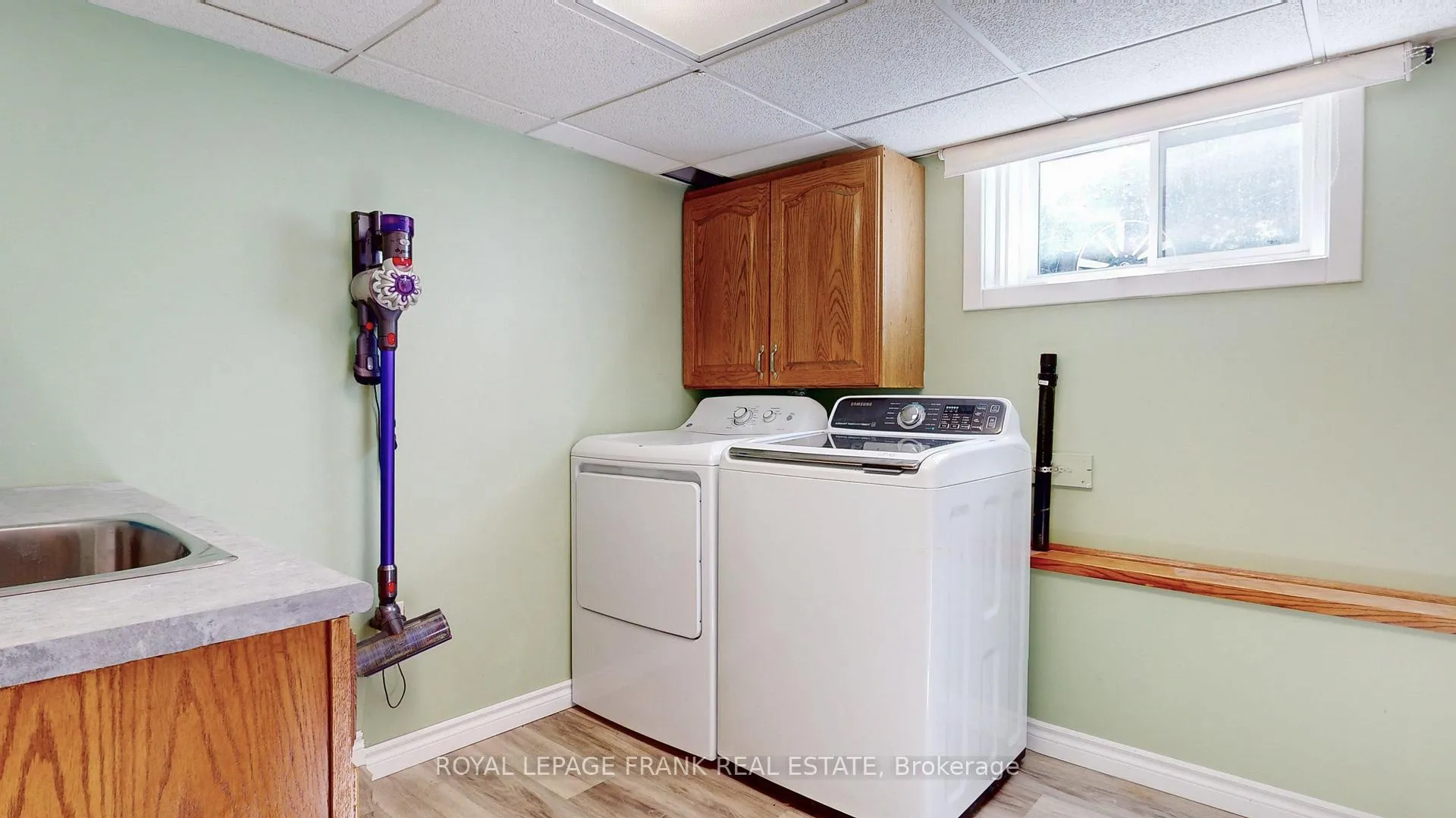 Photo 23 of 229 Hibbert Avenue, Oshawa, Vanier — HOMEH
