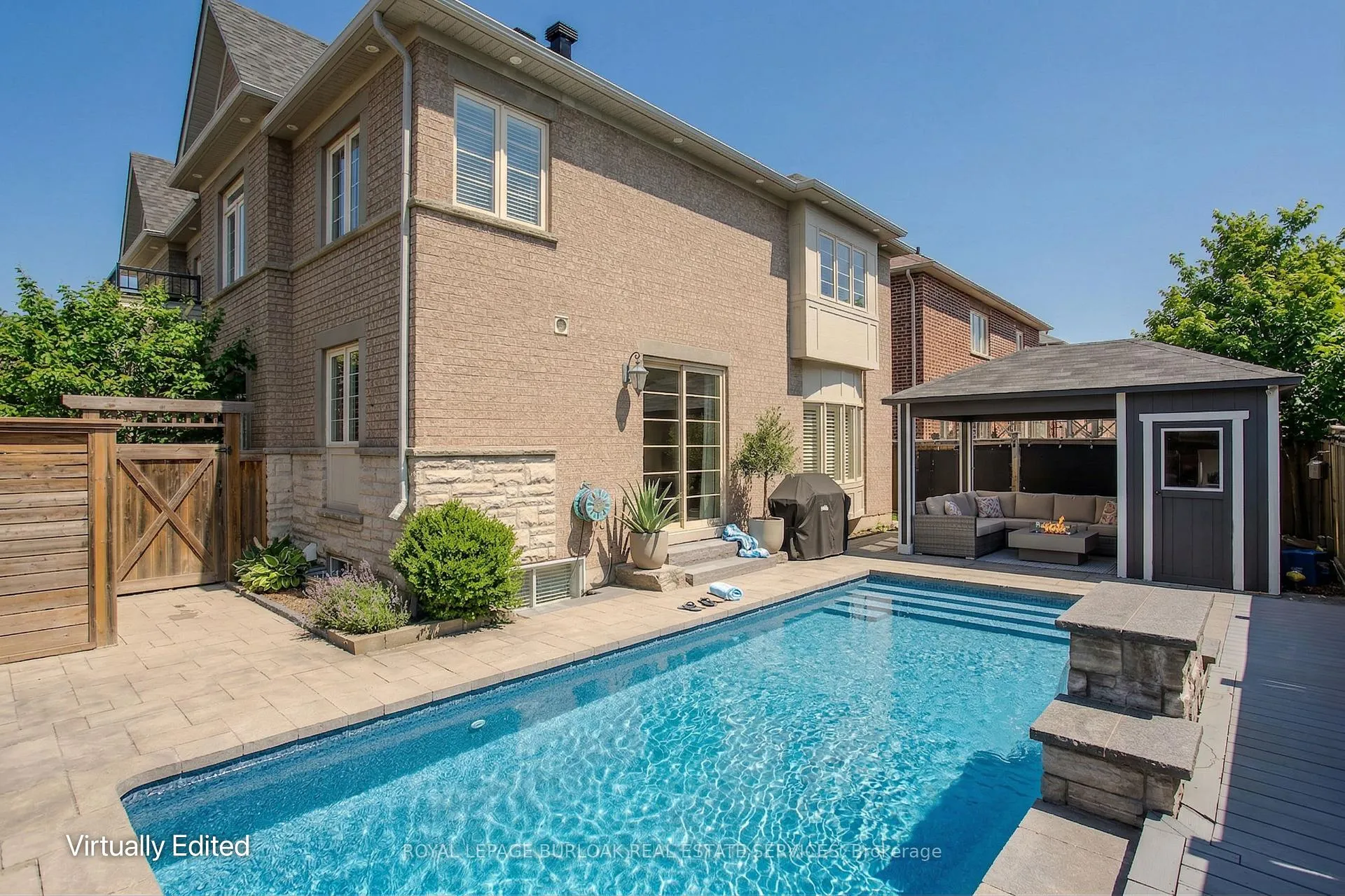 Photo 4 of 3200 Cotter Road, Burlington, Alton — HOMEH
