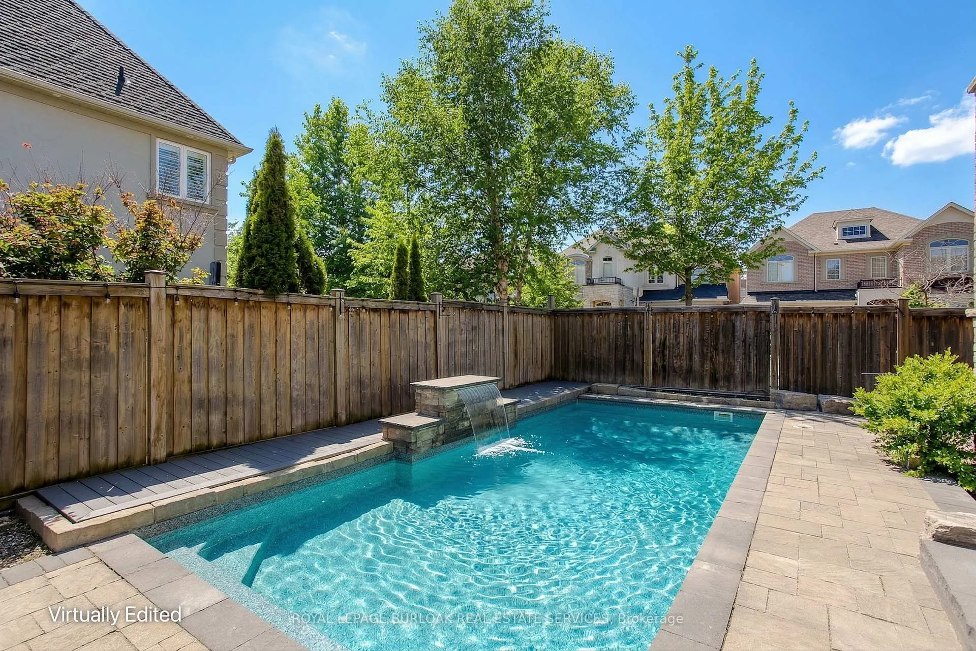 Photo 5 of 3200 Cotter Road, Burlington, Alton — HOMEH