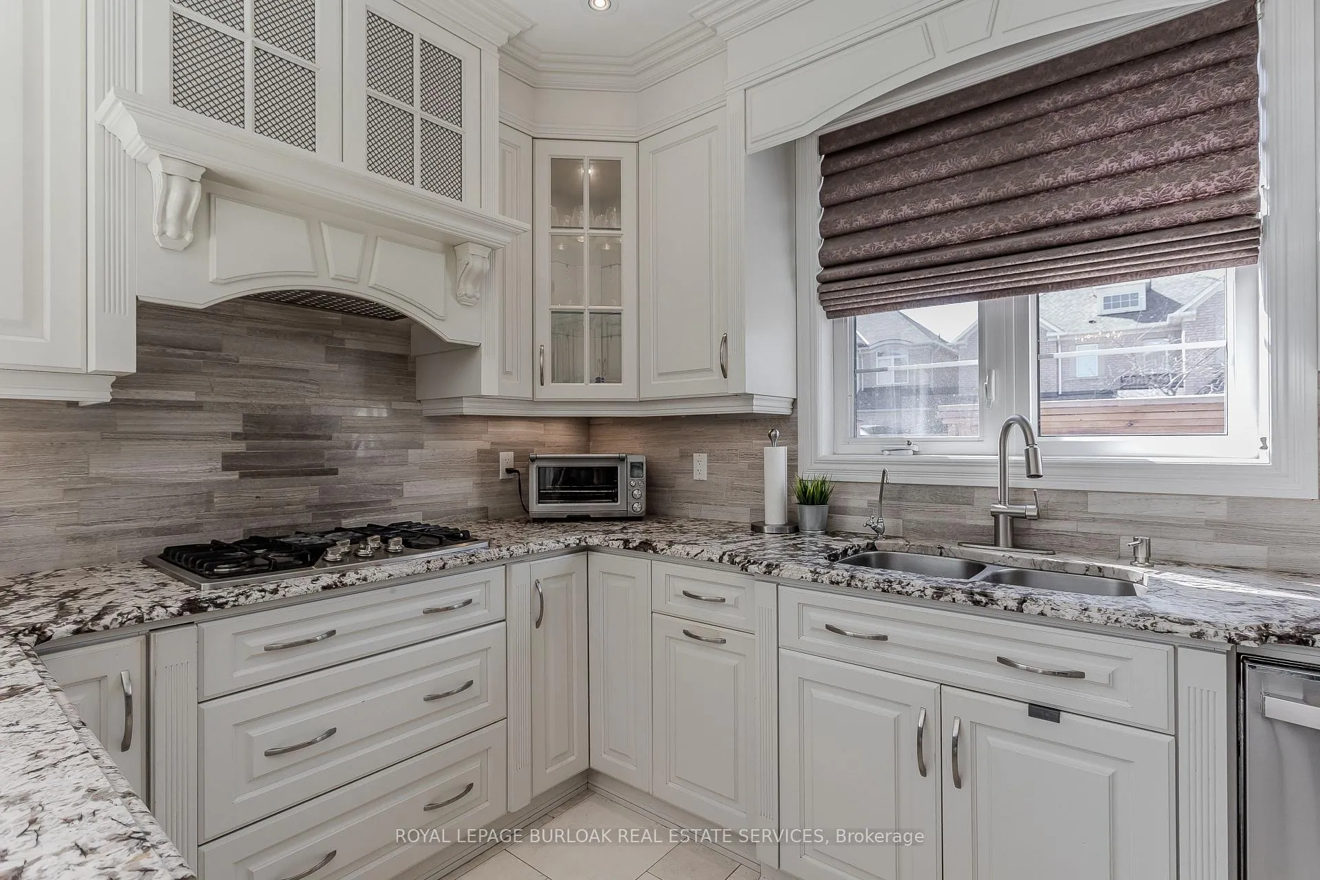 Photo 12 of 3200 Cotter Road, Burlington, Alton — HOMEH