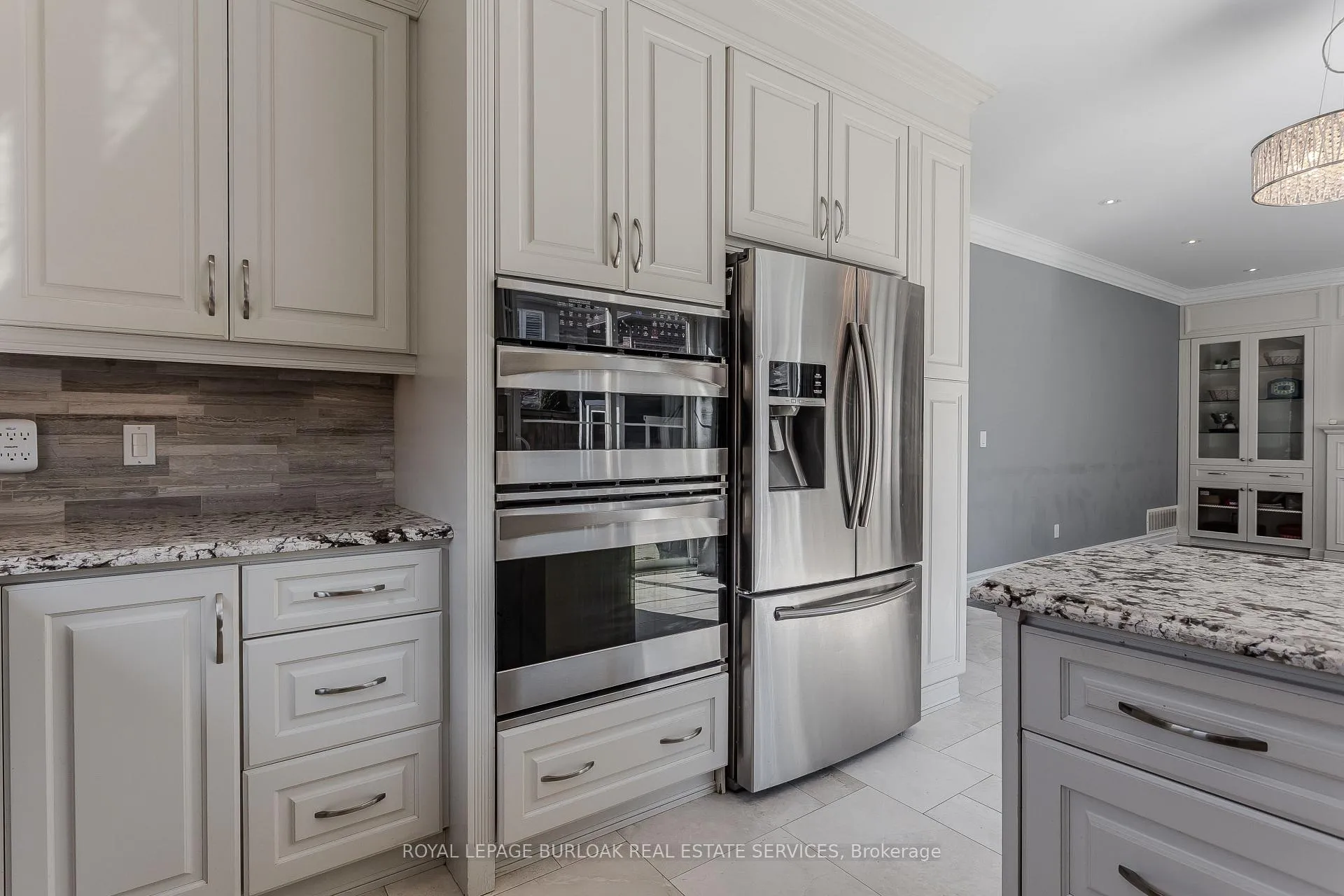 Photo 14 of 3200 Cotter Road, Burlington, Alton — HOMEH