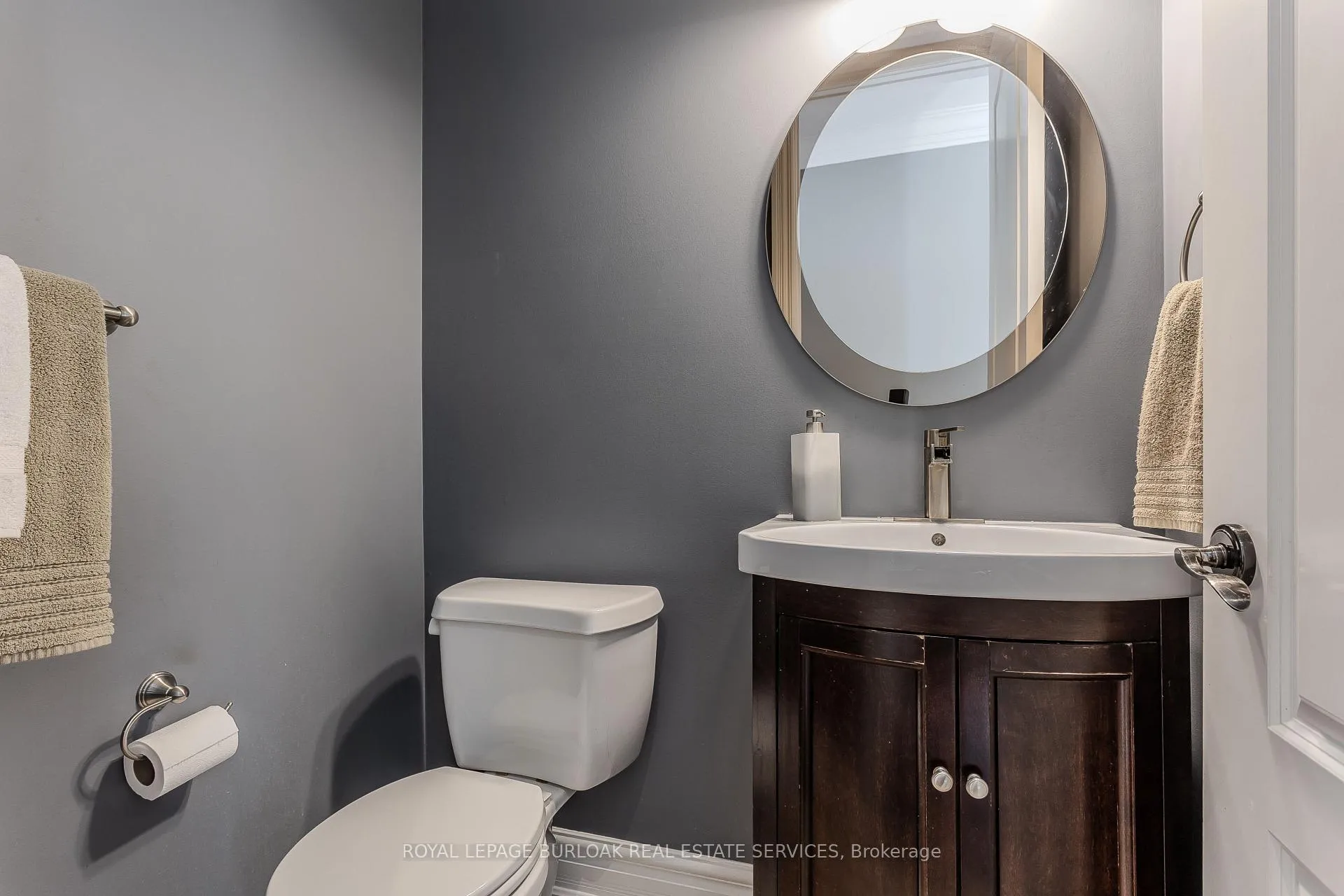 Photo 16 of 3200 Cotter Road, Burlington, Alton — HOMEH