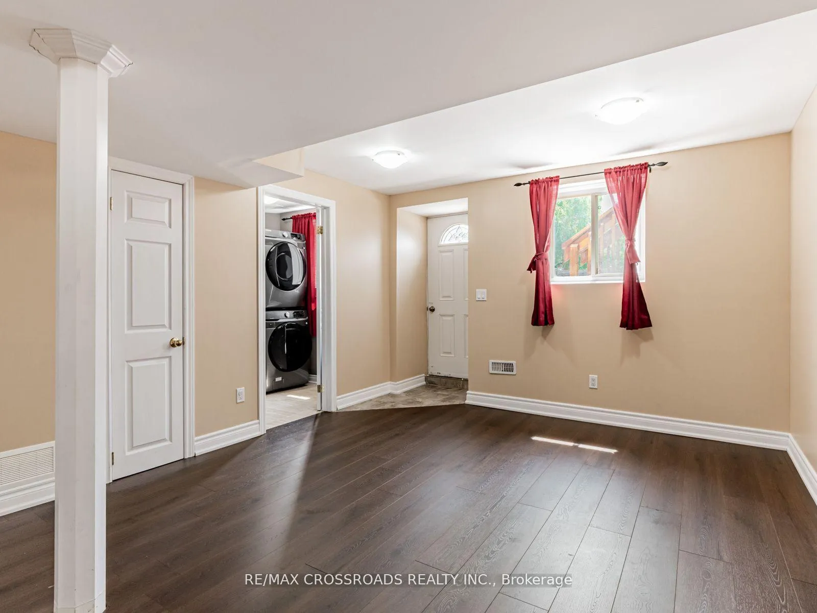 Photo 3 of 1373 Wallig Avenue, Oshawa, Taunton — HOMEH