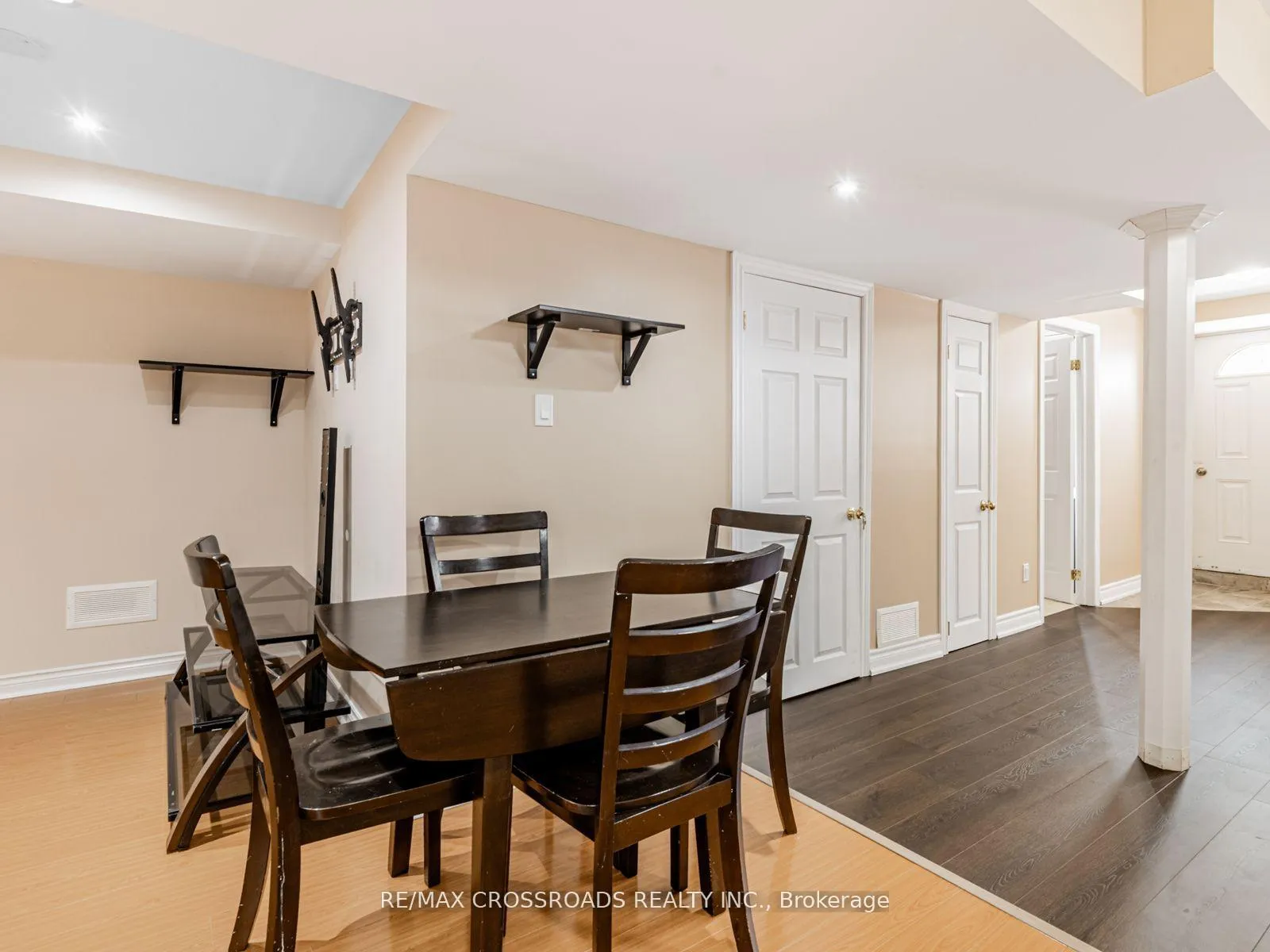 Photo 5 of 1373 Wallig Avenue, Oshawa, Taunton — HOMEH