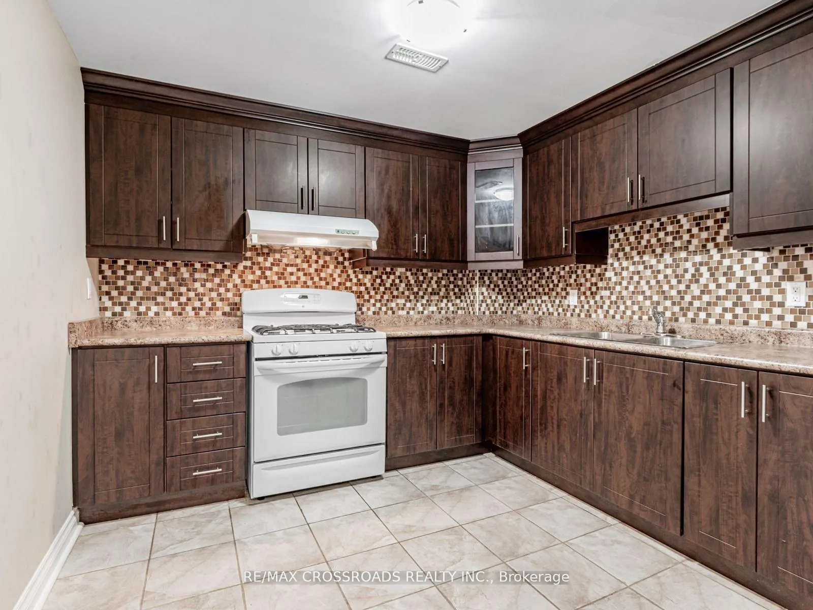 Photo 14 of 1373 Wallig Avenue, Oshawa, Taunton — HOMEH