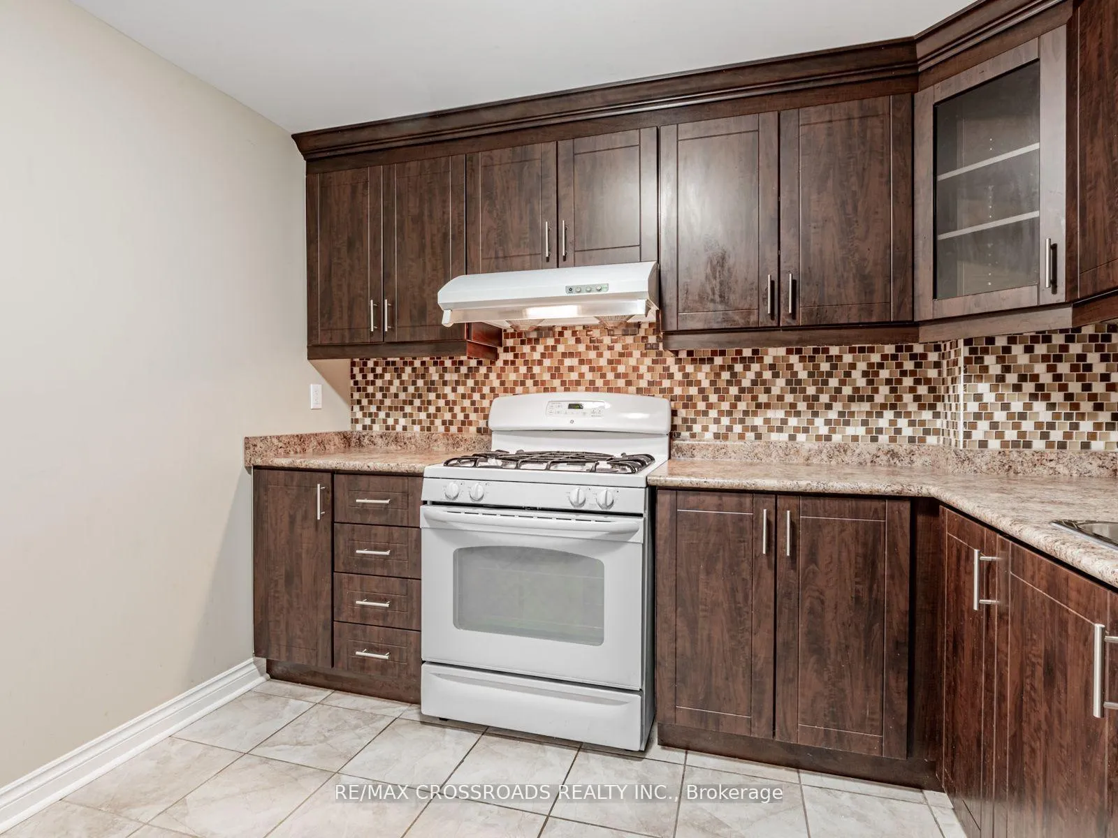 Photo 15 of 1373 Wallig Avenue, Oshawa, Taunton — HOMEH