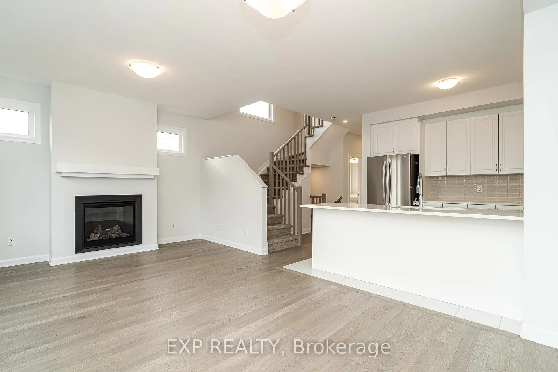 Photo 9 of 216 Shallow Pond Place, Ottawa, Avalon East — HOMEH