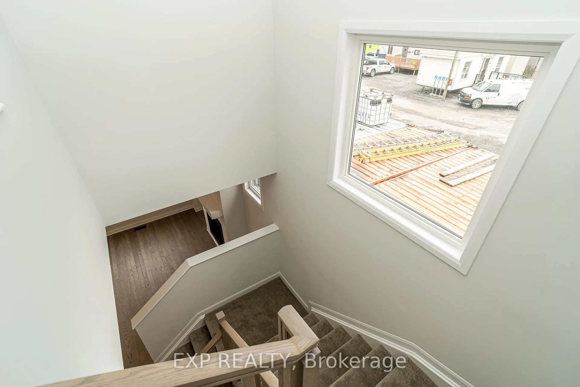 Photo 12 of 216 Shallow Pond Place, Ottawa, Avalon East — HOMEH