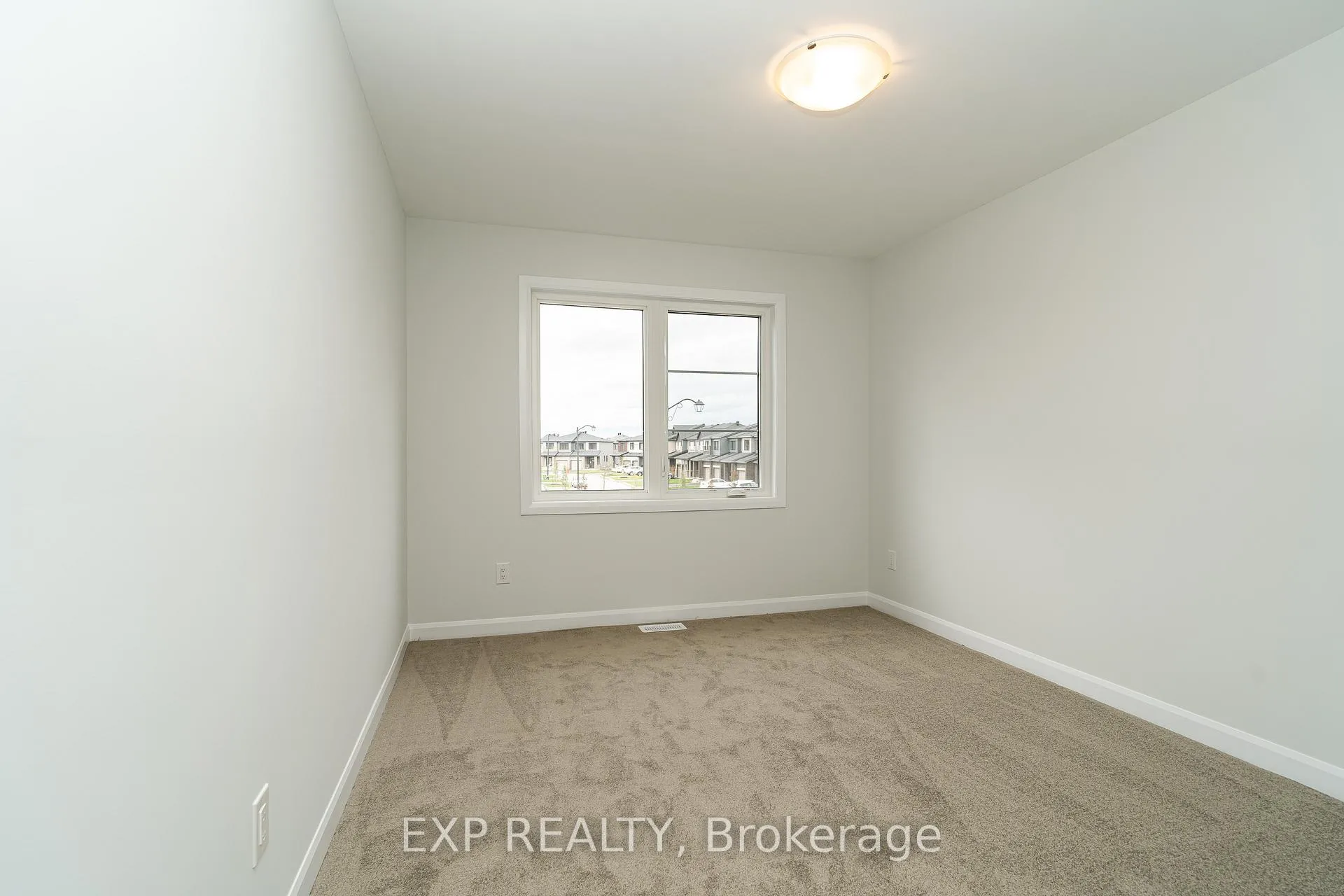 Photo 17 of 216 Shallow Pond Place, Ottawa, Avalon East — HOMEH