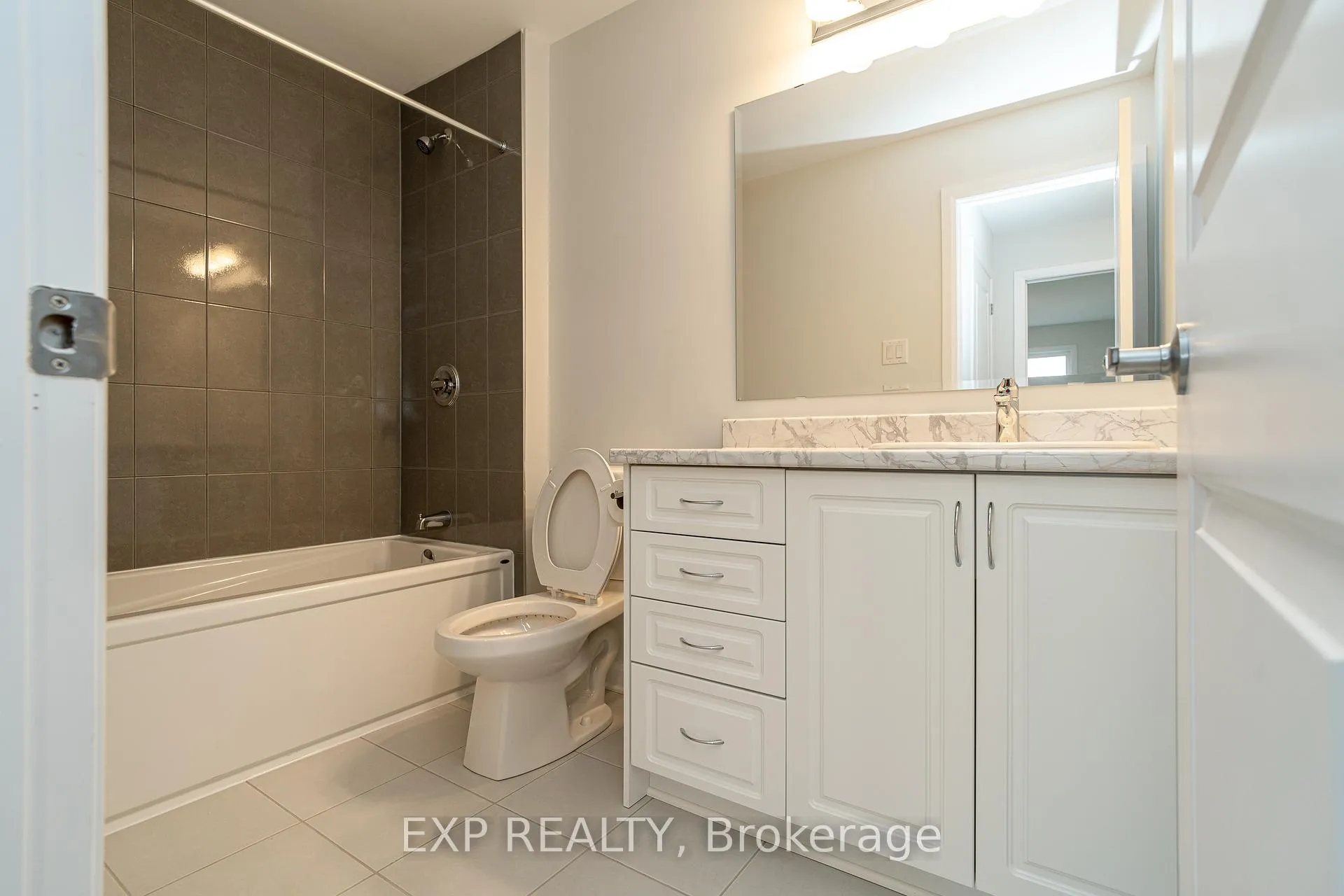Photo 20 of 216 Shallow Pond Place, Ottawa, Avalon East — HOMEH