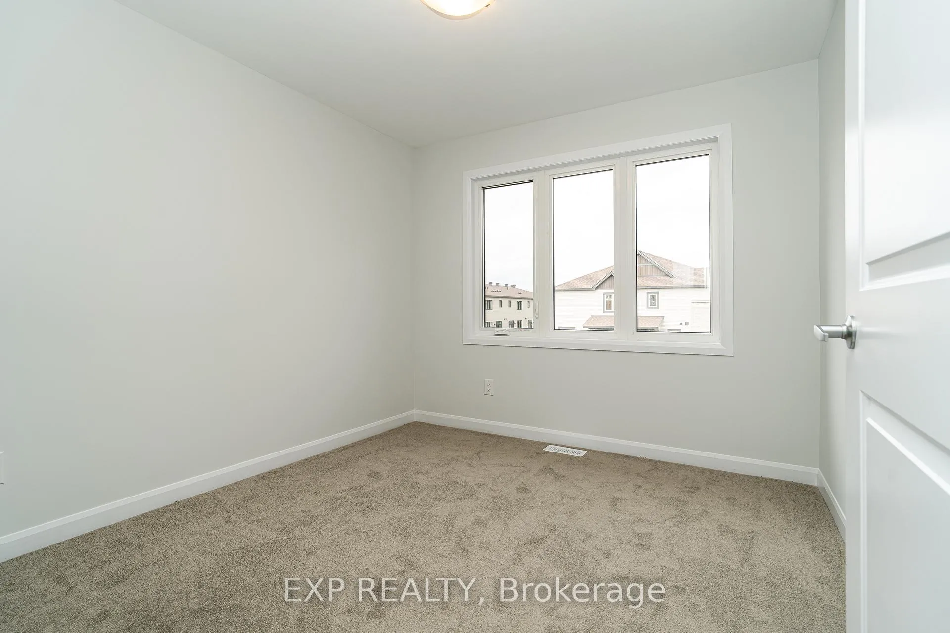 Photo 22 of 216 Shallow Pond Place, Ottawa, Avalon East — HOMEH