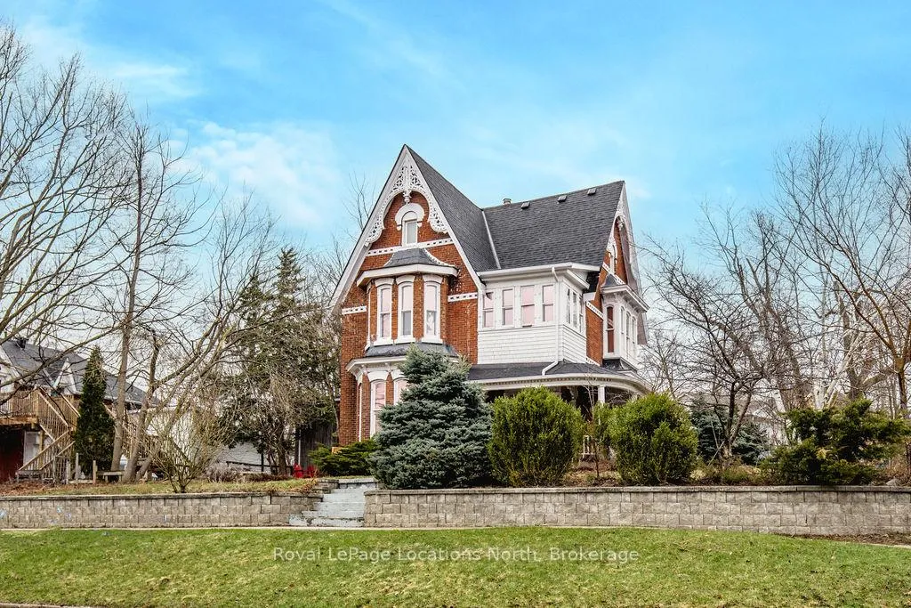 Photo 3 of 3 Peel Street, Barrie, Wellington — HOMEH