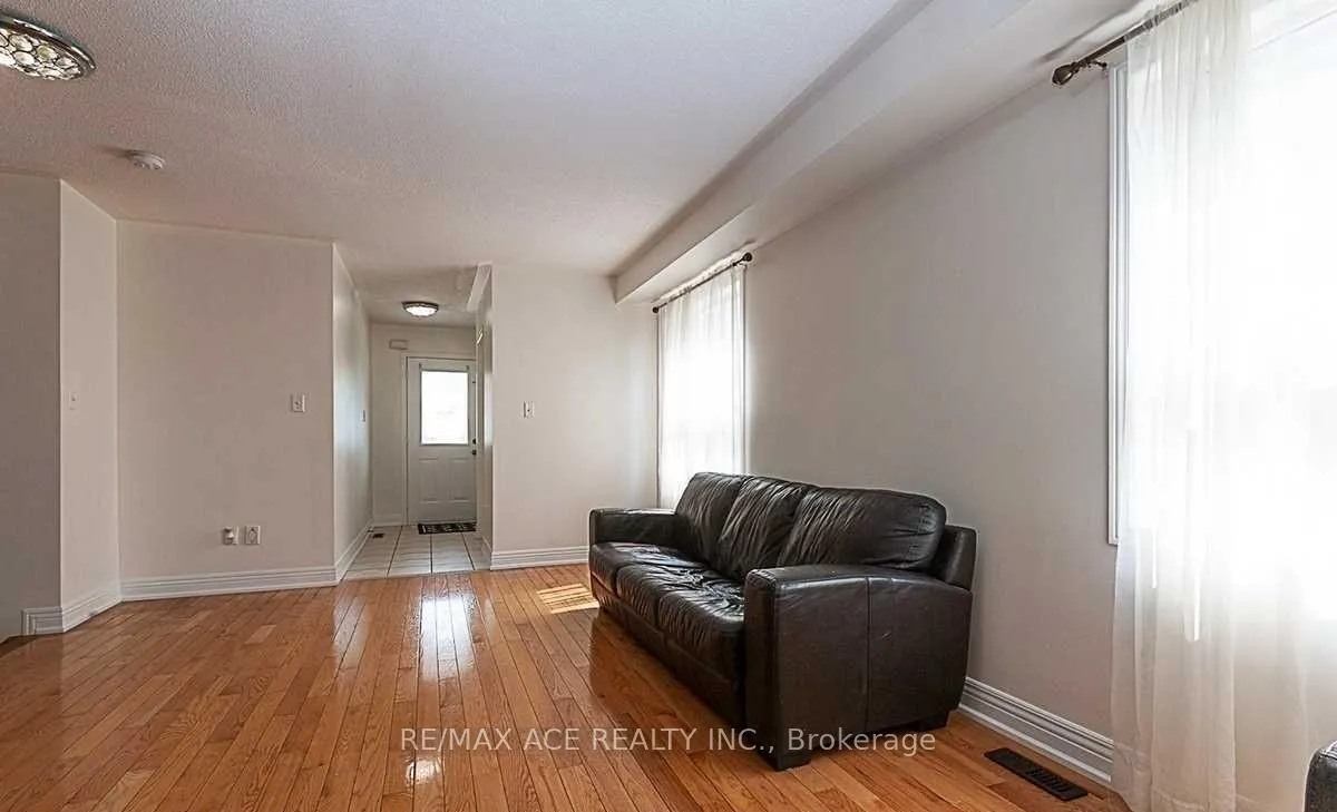 Photo 6 of 36 Mauve Drive, Brampton, Bram East — HOMEH
