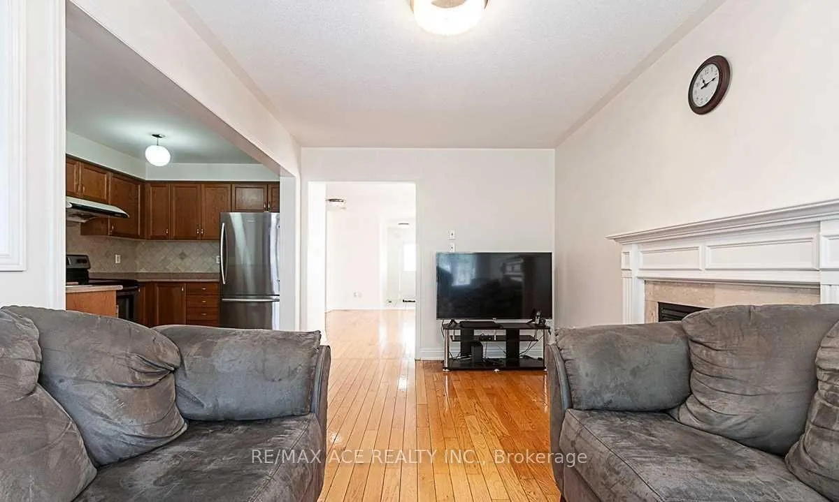 Photo 10 of 36 Mauve Drive, Brampton, Bram East — HOMEH