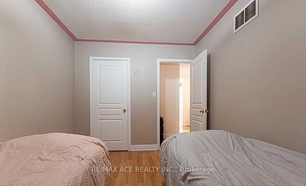 Photo 25 of 36 Mauve Drive, Brampton, Bram East — HOMEH