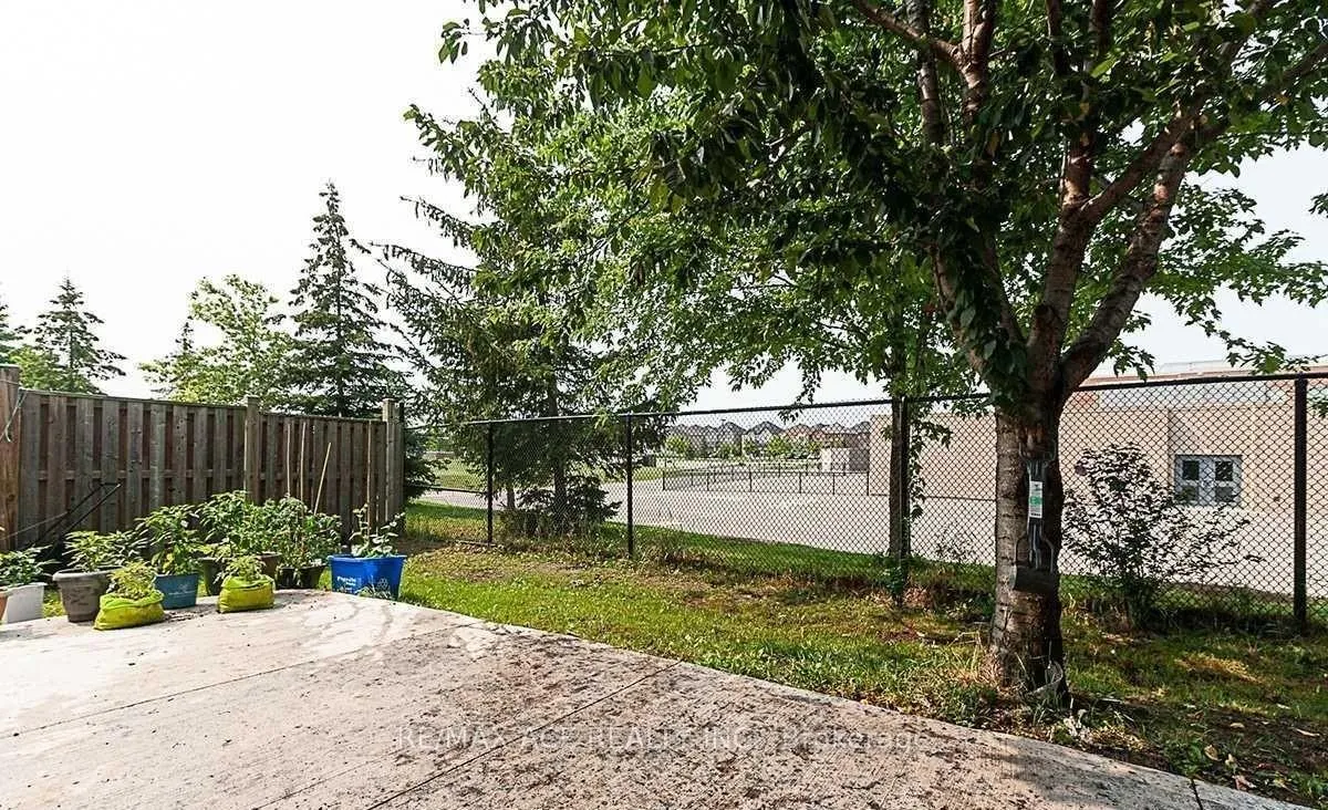 Photo 37 of 36 Mauve Drive, Brampton, Bram East — HOMEH