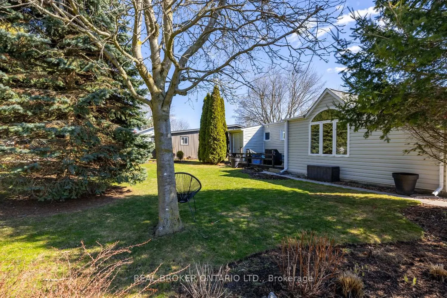 Photo 35 of 90 The Cove Road, Clarington, Bowmanville — HOMEH