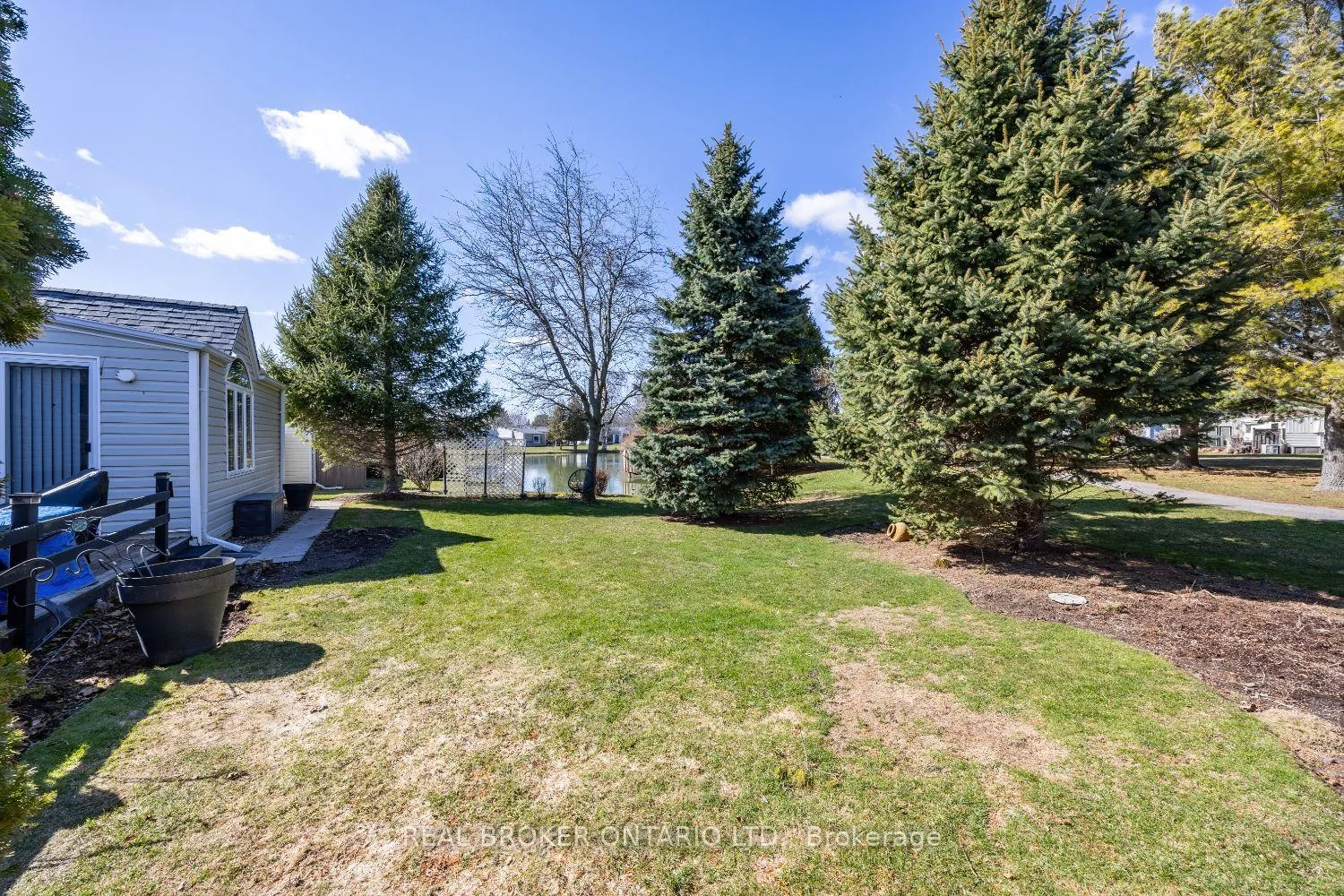 Photo 36 of 90 The Cove Road, Clarington, Bowmanville — HOMEH